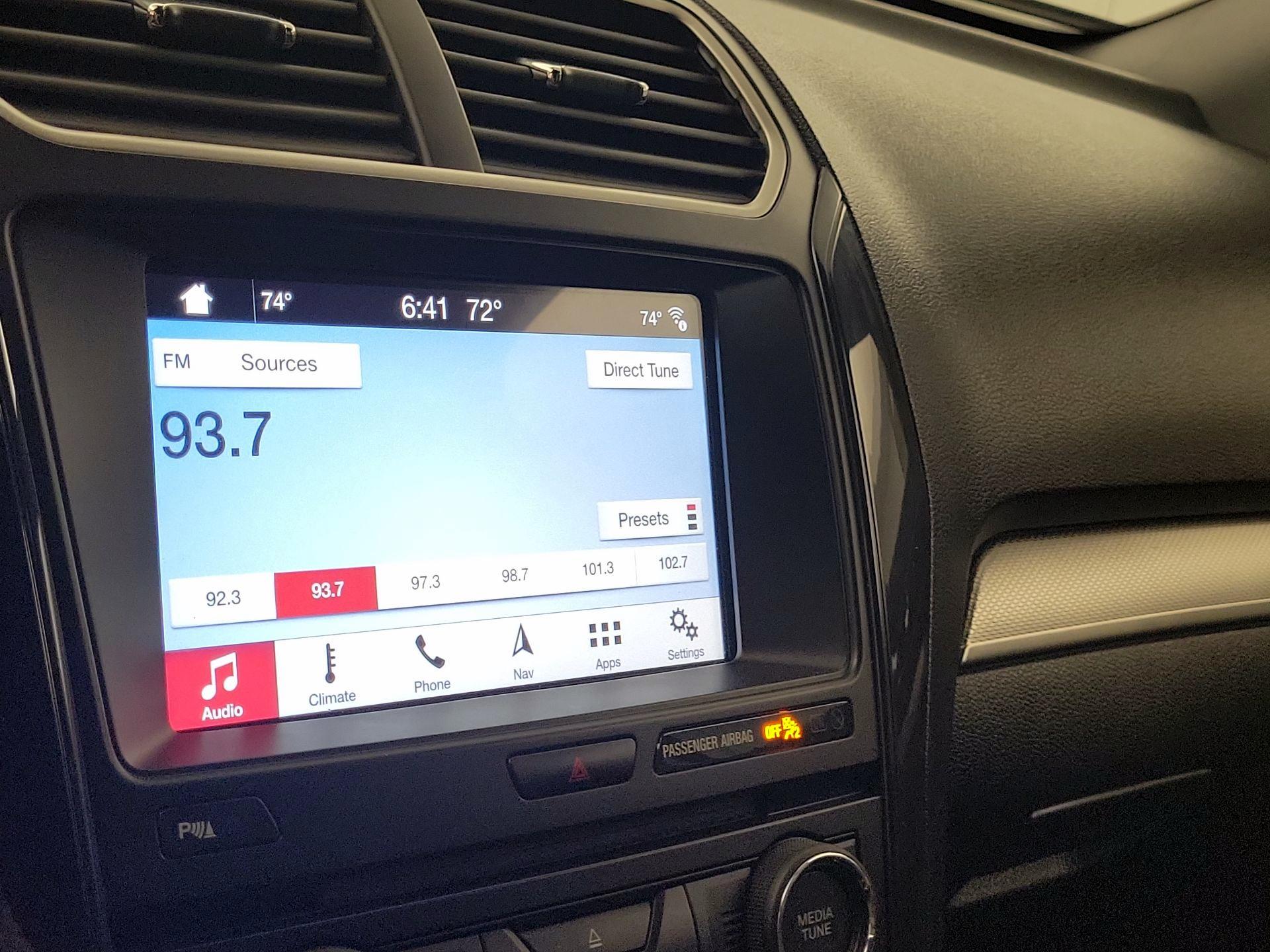 Thumbnail: 2018 Ford Explorer - 14