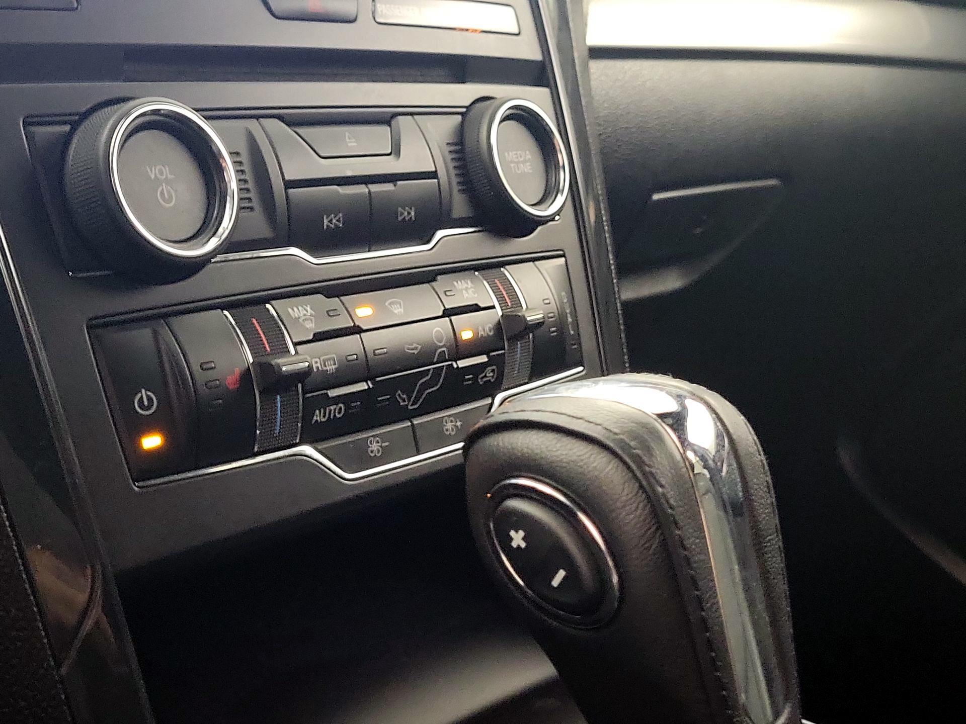 Thumbnail: 2018 Ford Explorer - 15