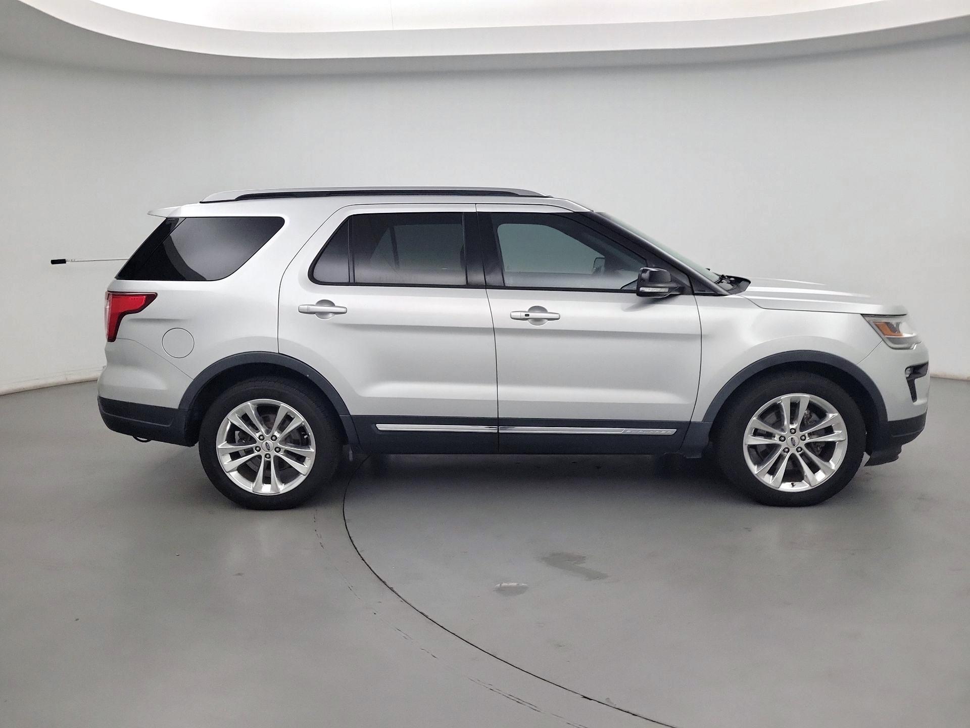 Thumbnail: 2018 Ford Explorer - 4