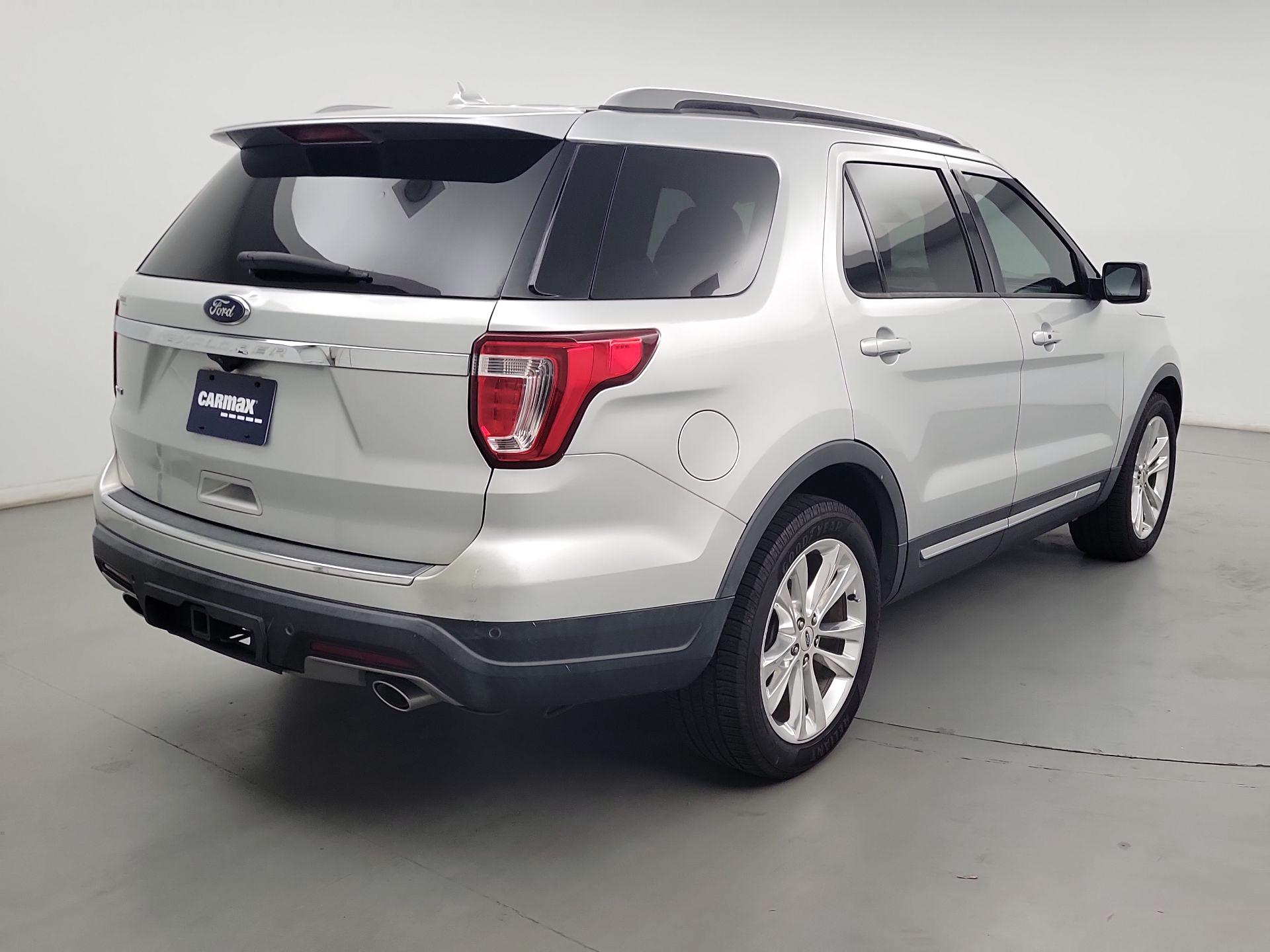 Thumbnail: 2018 Ford Explorer - 5