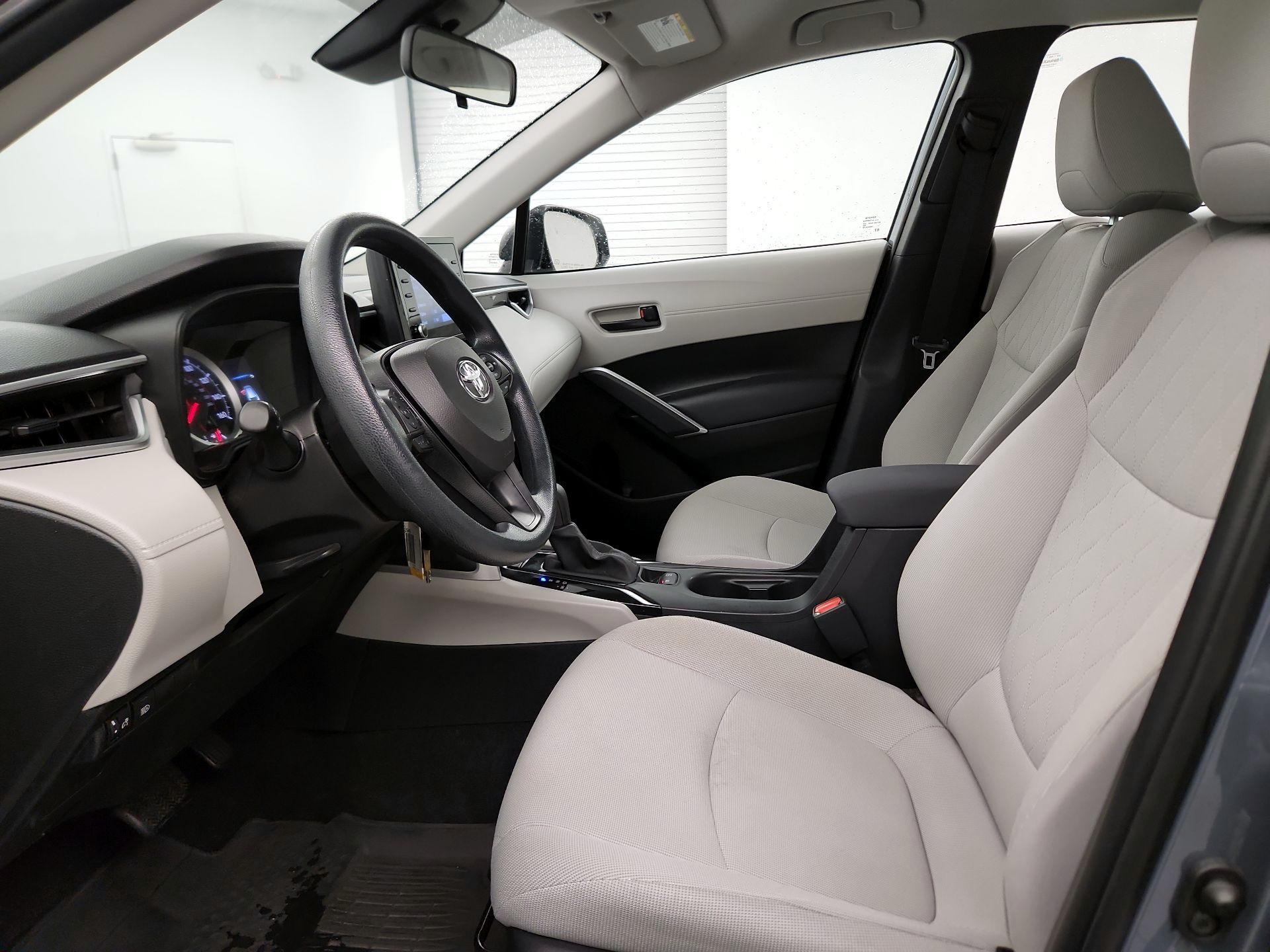 Thumbnail: 2022 Toyota Corolla Cross - 9