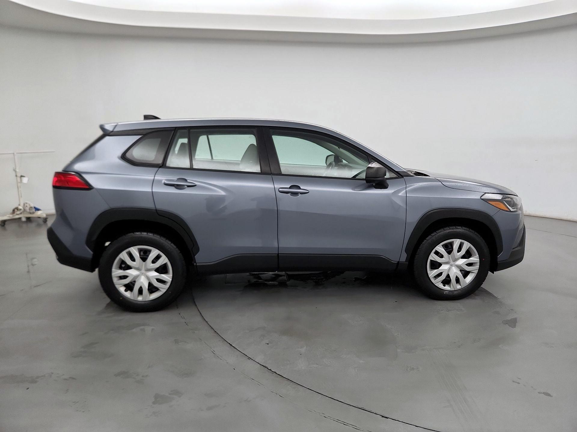 Thumbnail: 2022 Toyota Corolla Cross - 4