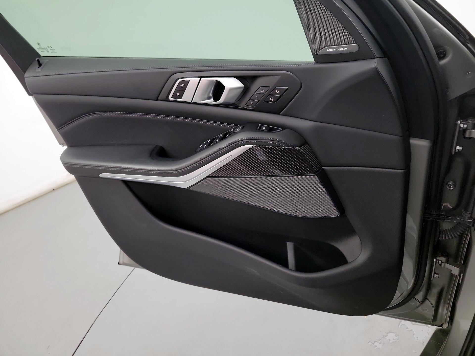 Thumbnail: 2022 BMW X5 - 10