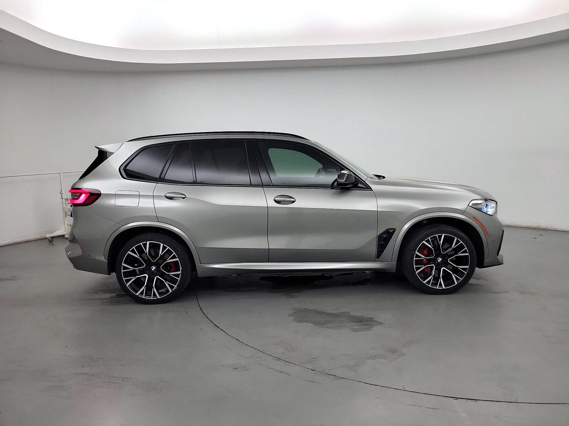 Thumbnail: 2022 BMW X5 - 4