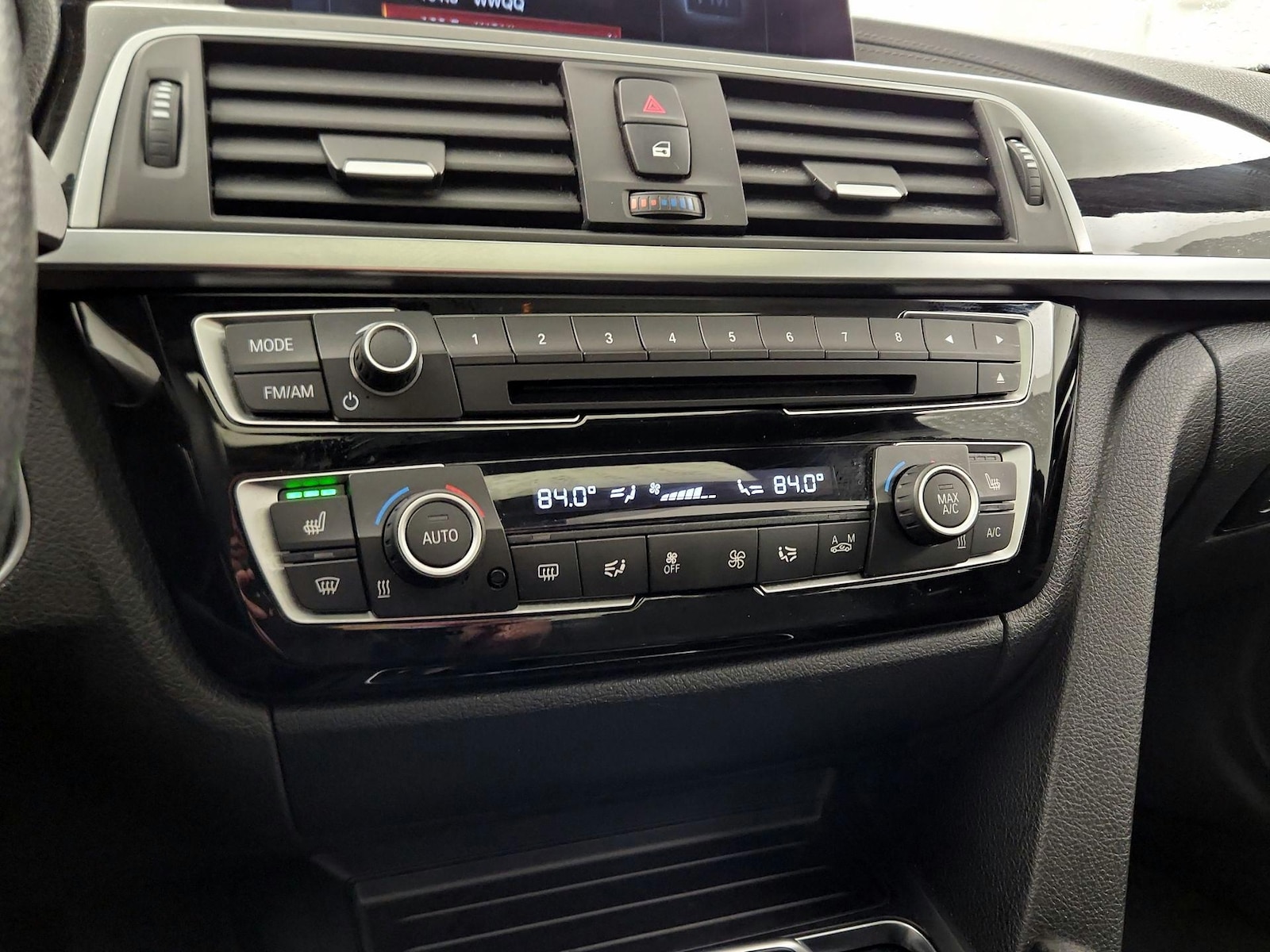 2018 BMW 3 Series 330i - Photo 16