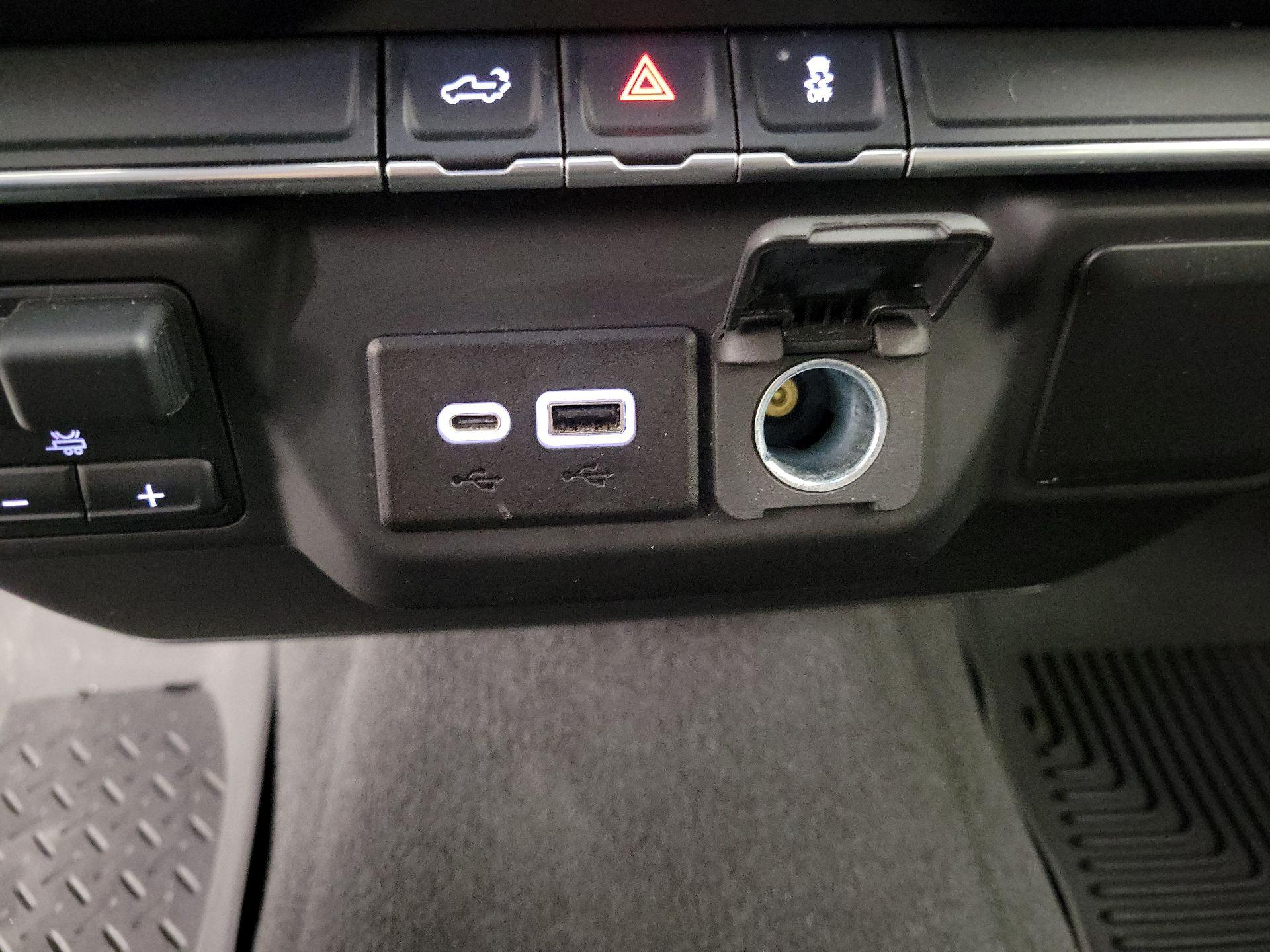 Thumbnail: 2022 Chevrolet Silverado 2500 - 18