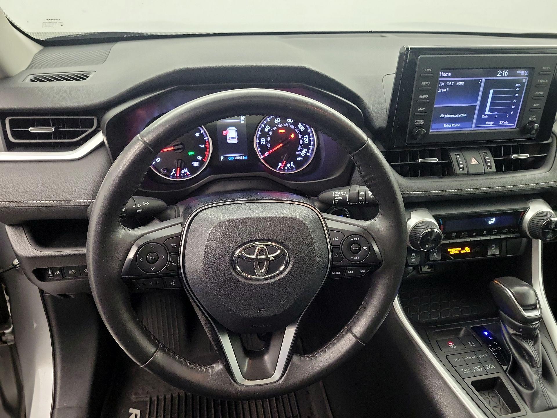 Thumbnail: 2019 Toyota RAV4 - 10