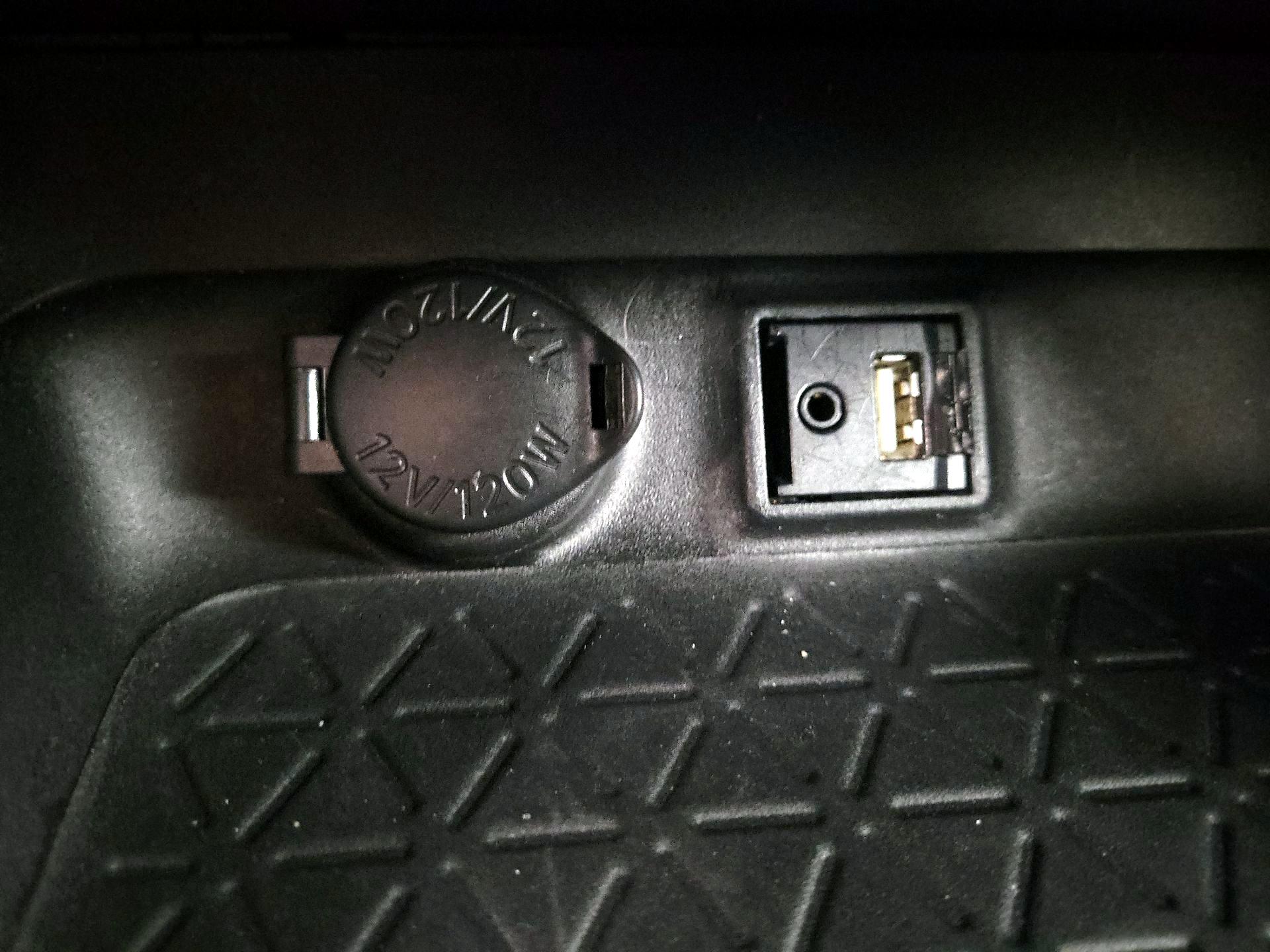 Thumbnail: 2019 Toyota RAV4 - 17