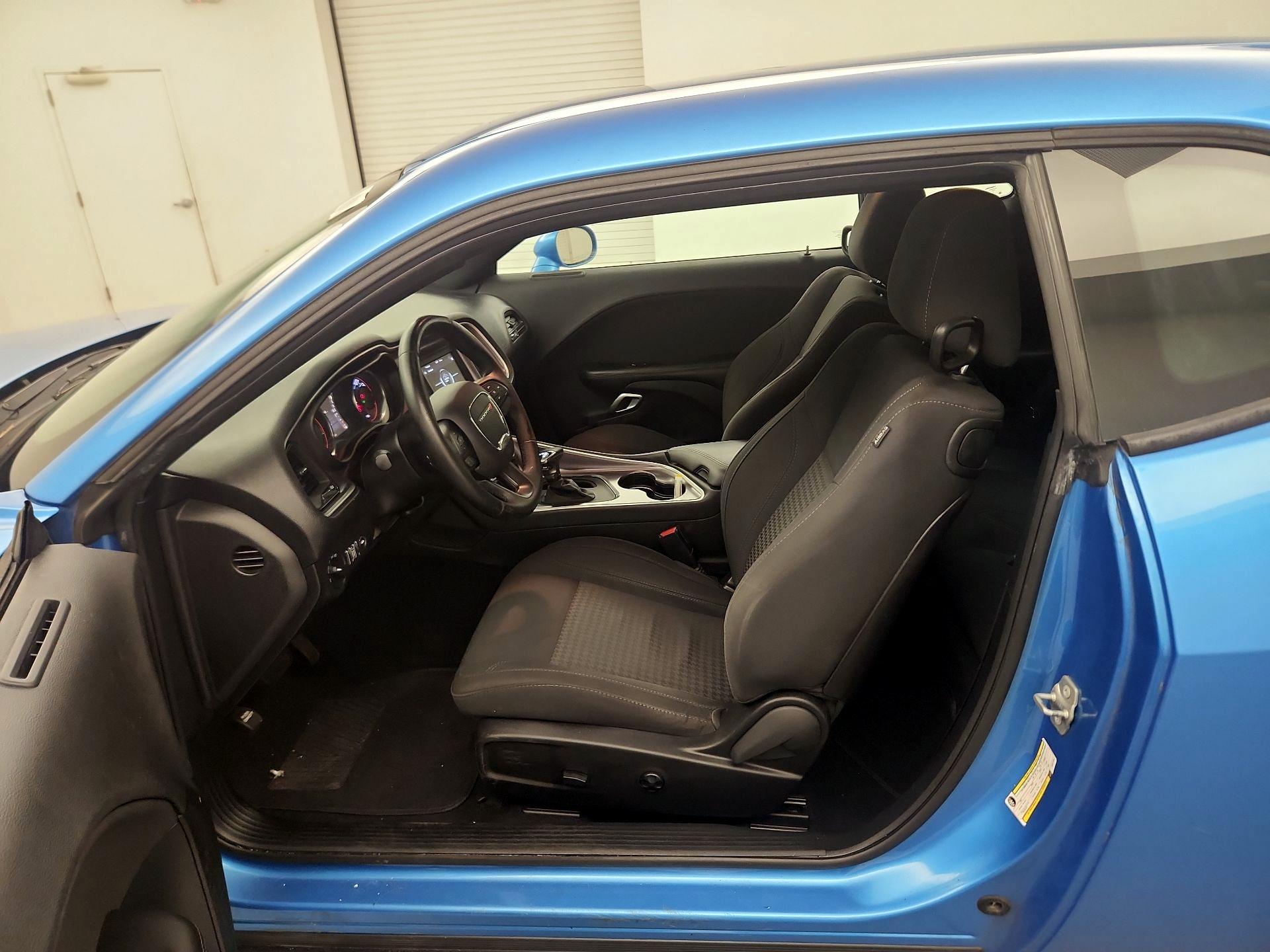 Thumbnail: 2019 Dodge Challenger - 9