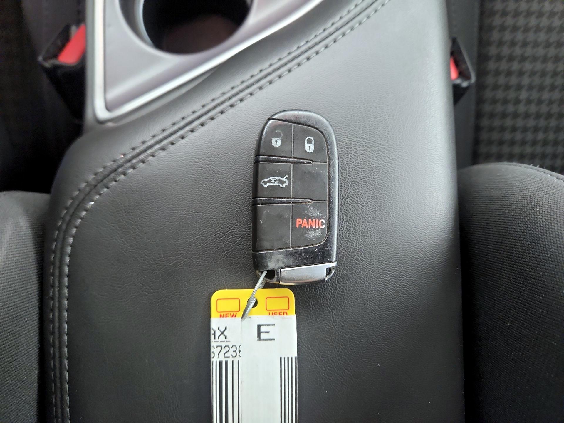 Thumbnail: 2019 Dodge Challenger - 20