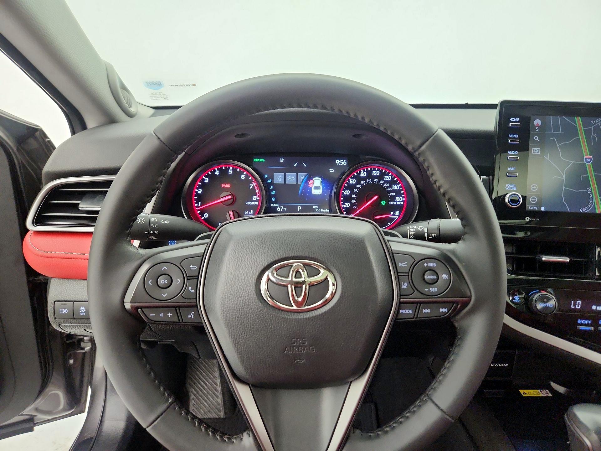 Thumbnail: 2022 Toyota Camry - 10