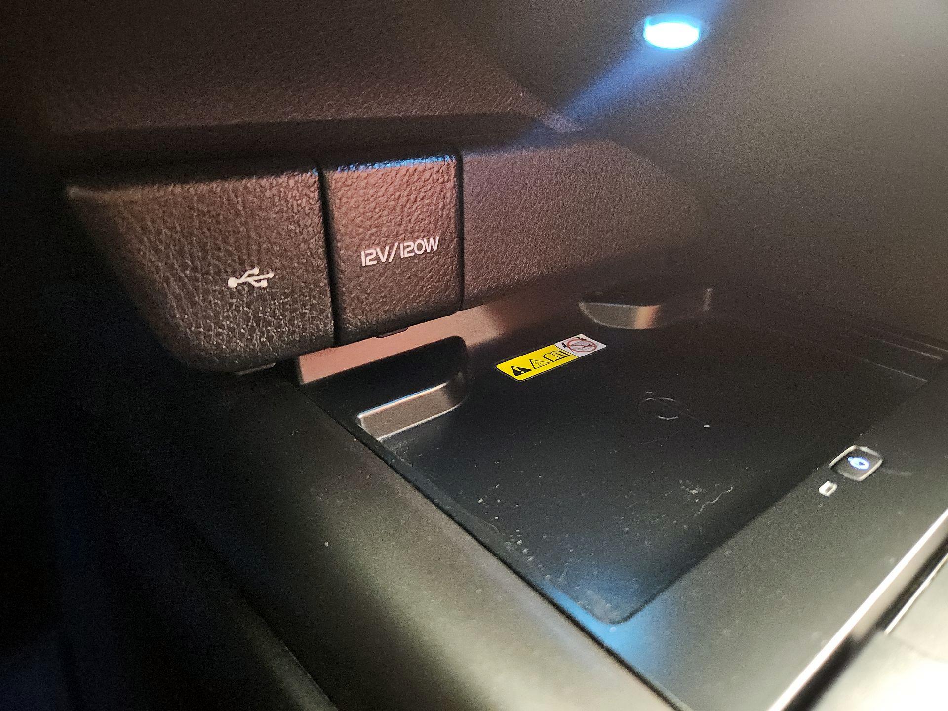 Thumbnail: 2022 Toyota Camry - 19