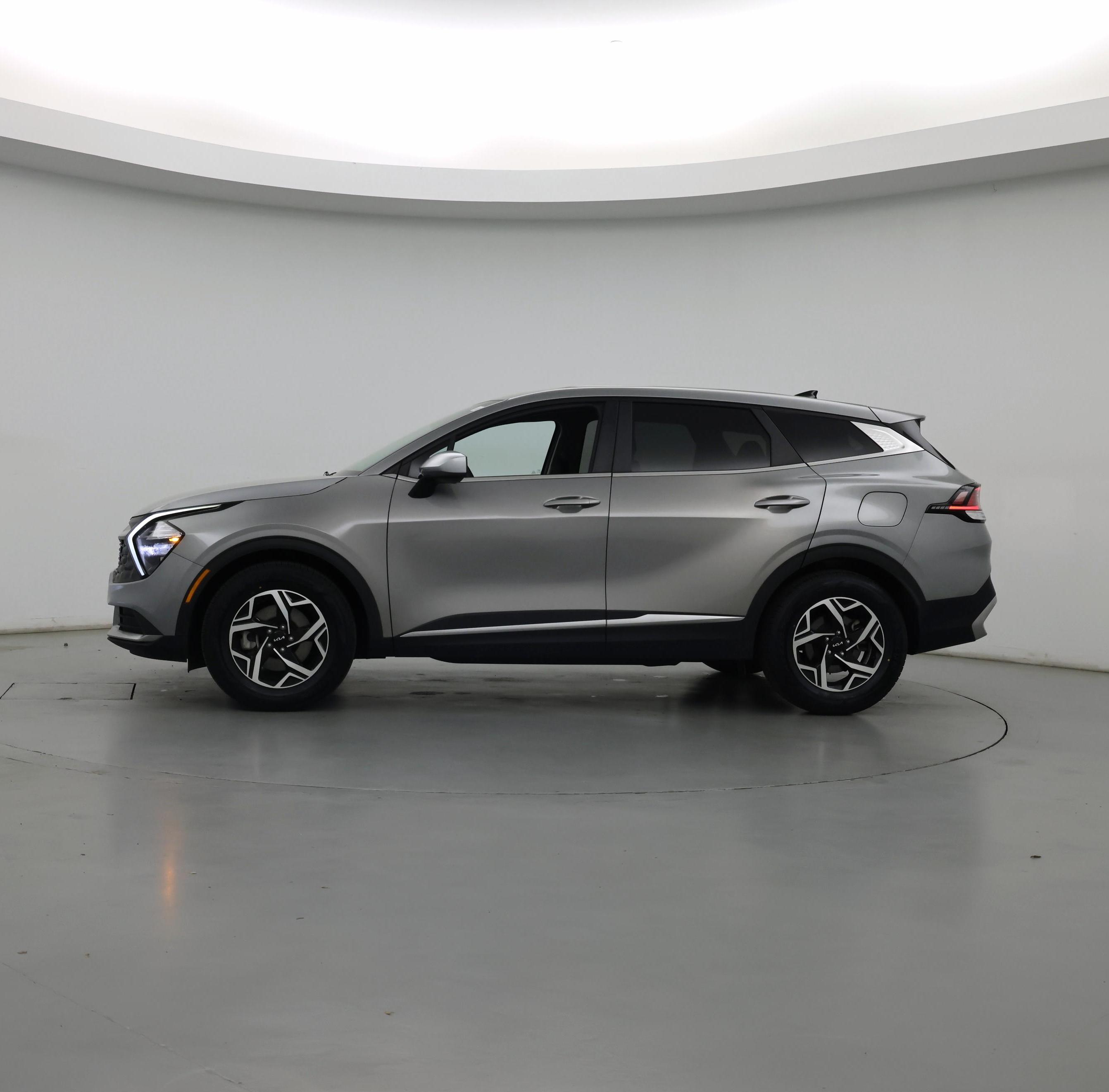 Thumbnail: 2023 Kia Sportage - 3