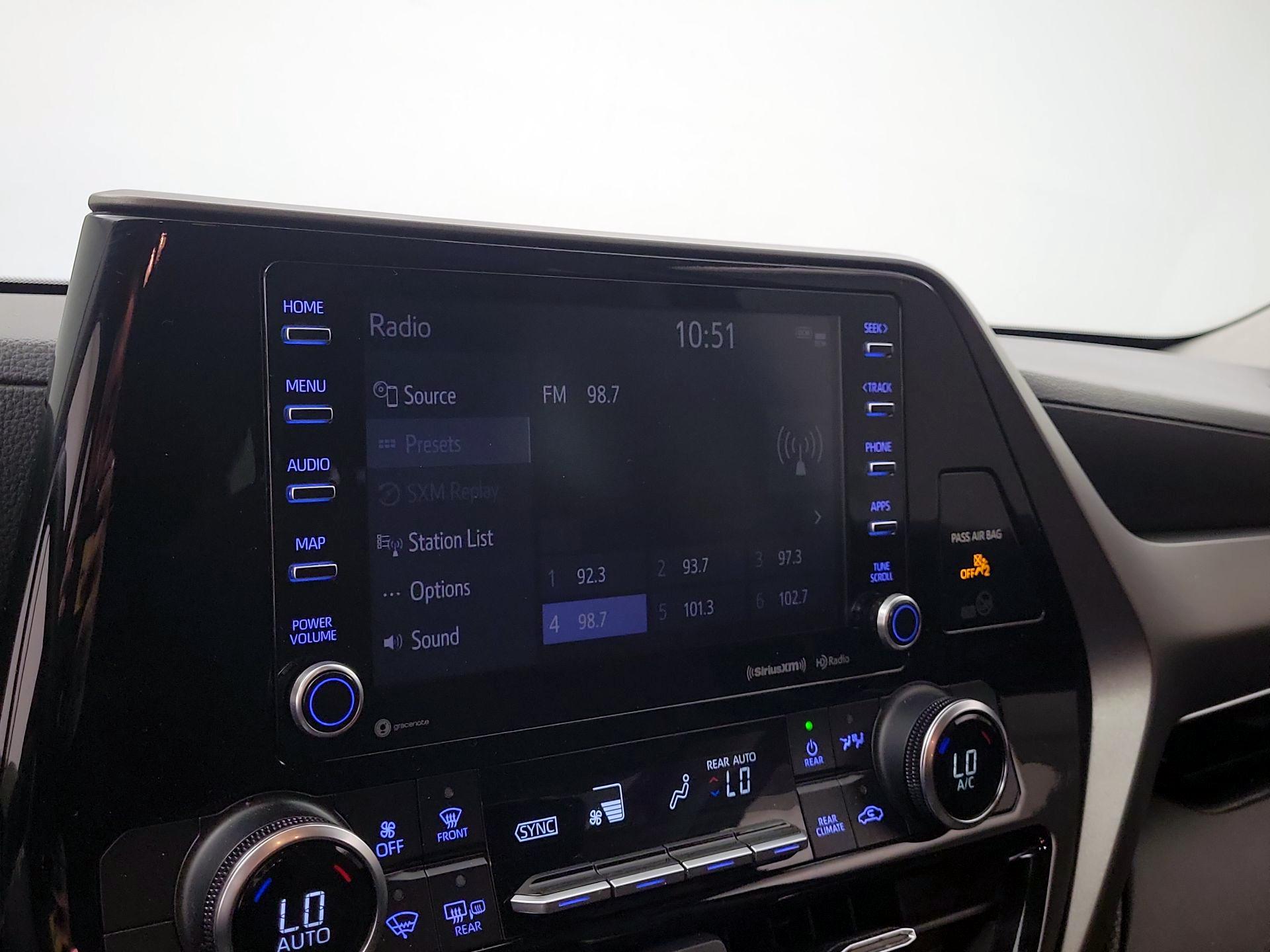 Thumbnail: 2021 Toyota Highlander - 15