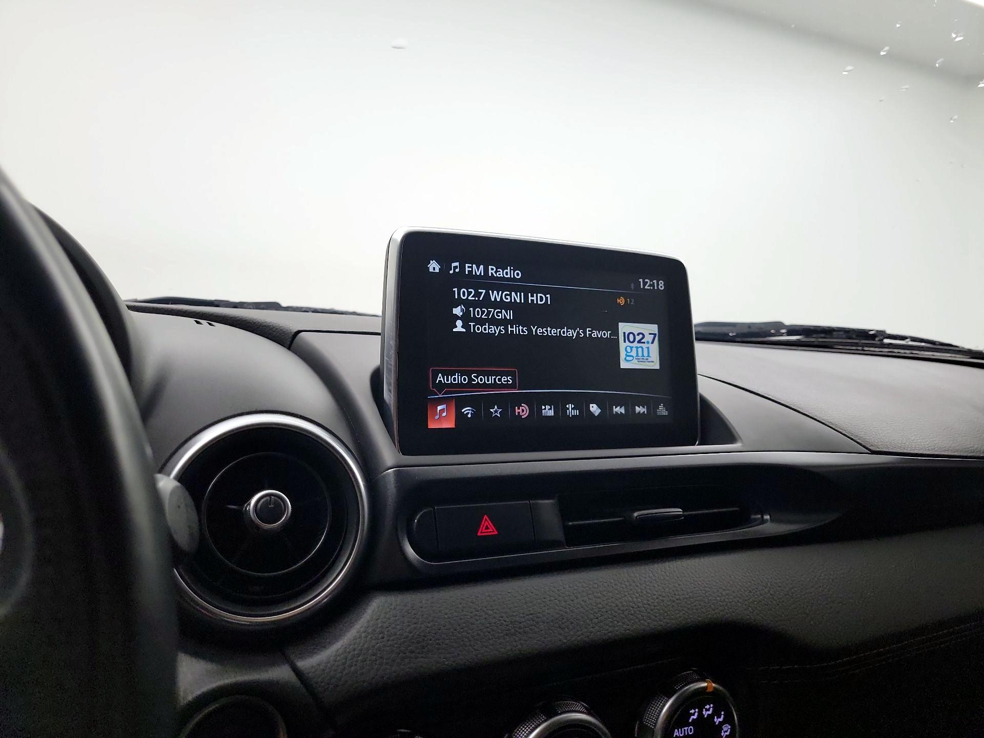 Thumbnail: 2020 Fiat 124 Spider - 16