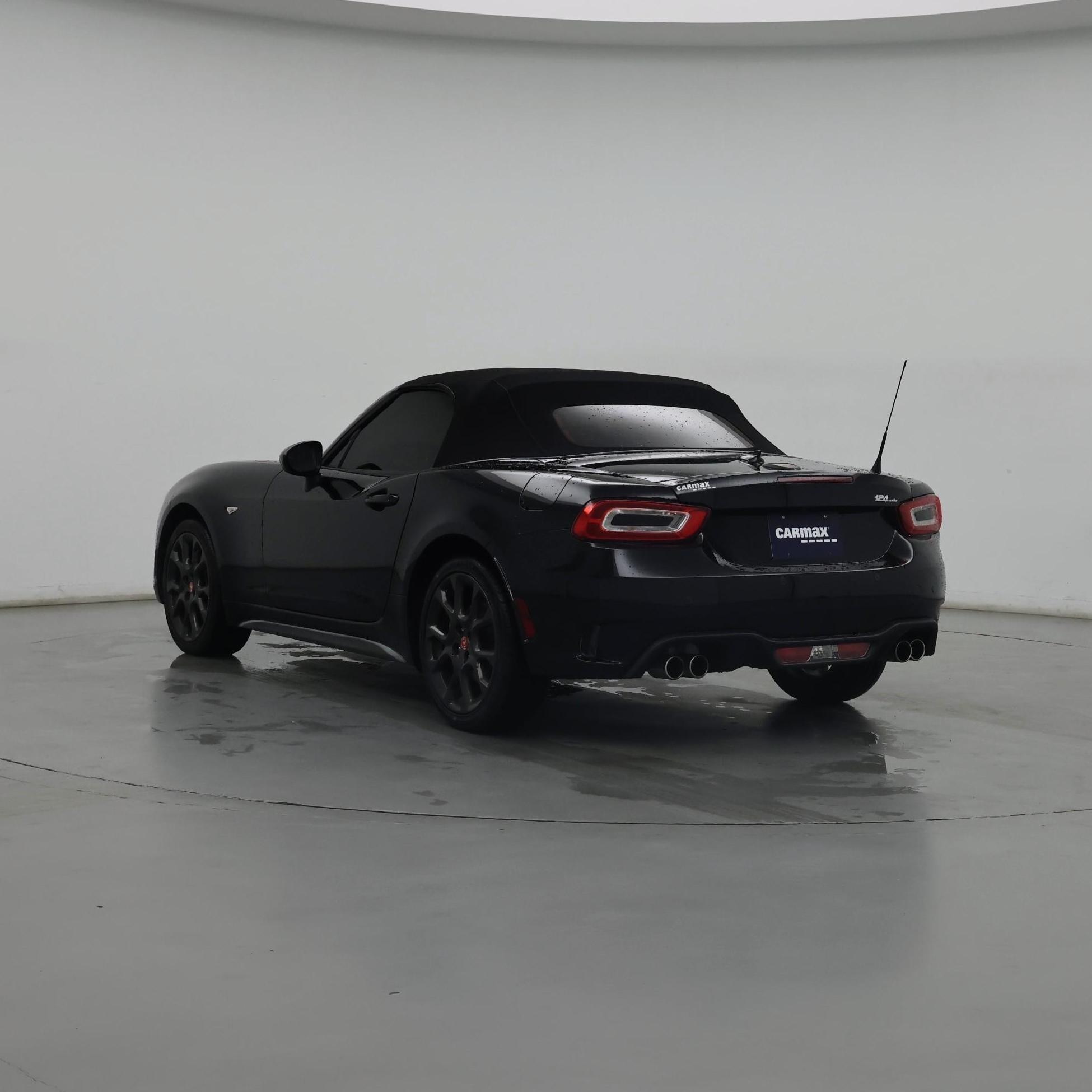 Thumbnail: 2020 Fiat 124 Spider - 2