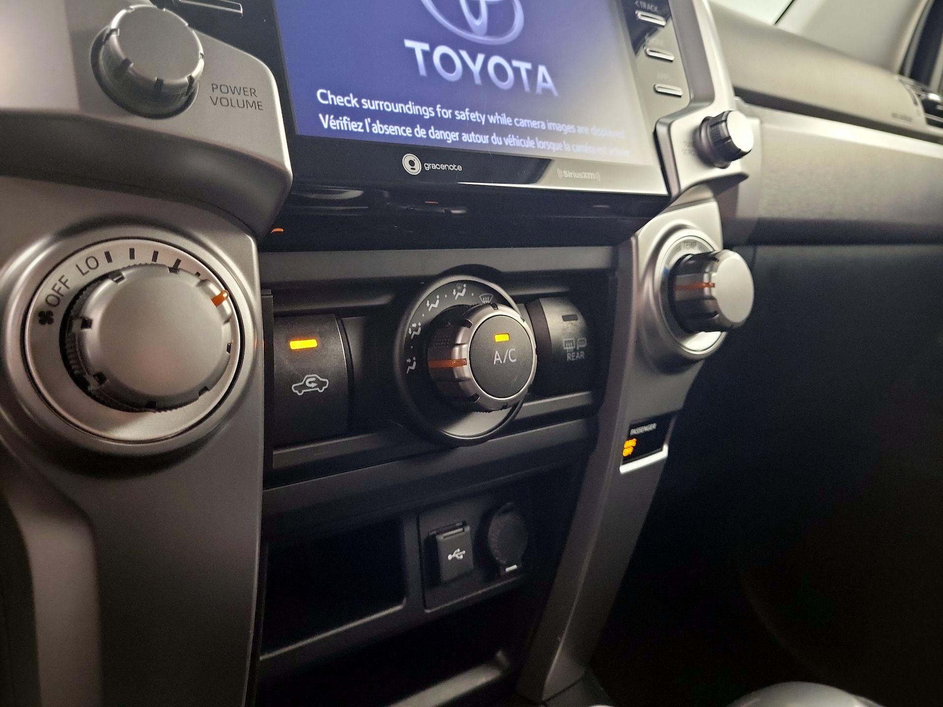 Thumbnail: 2020 Toyota 4Runner - 14