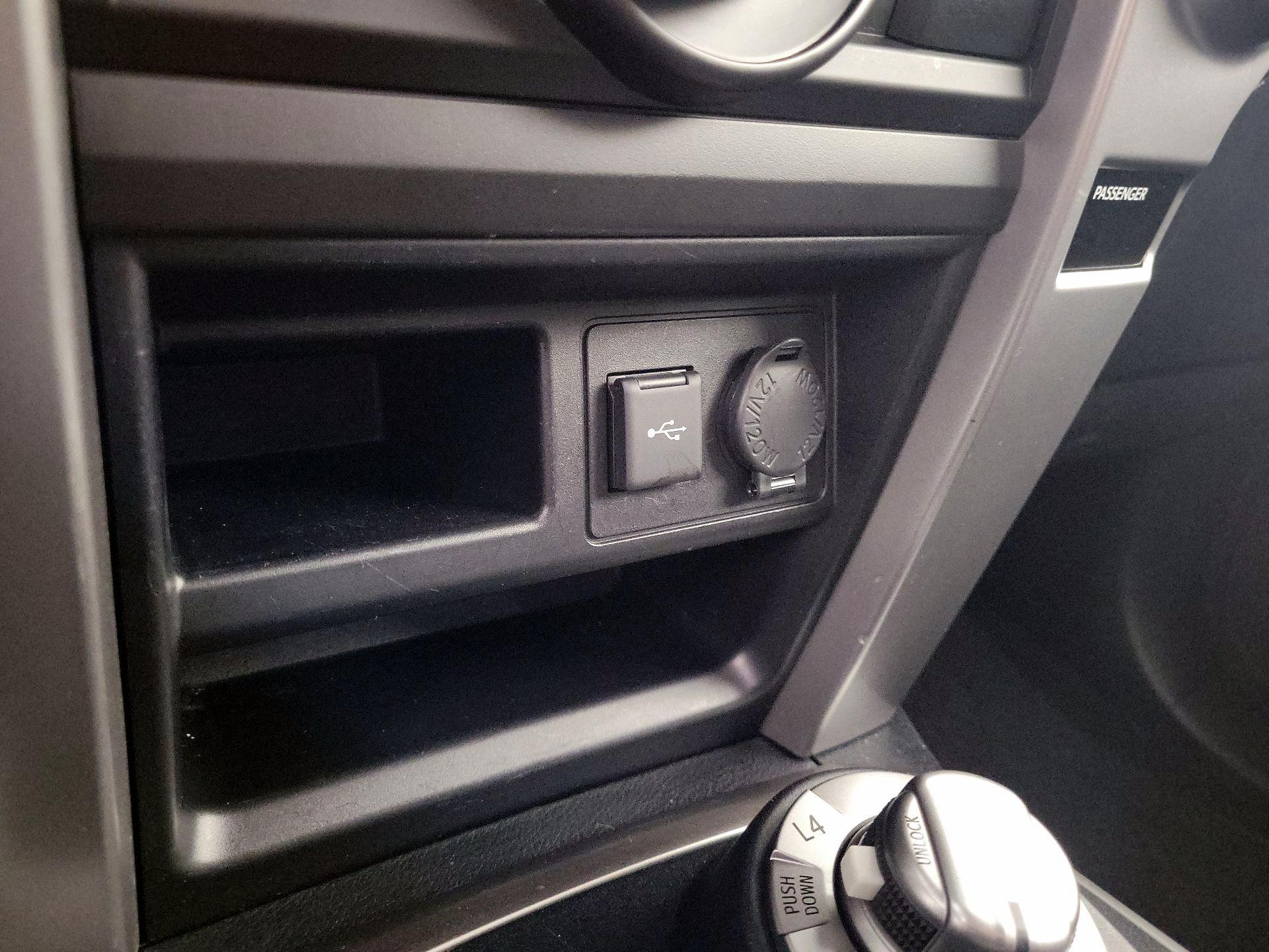 Thumbnail: 2020 Toyota 4Runner - 16