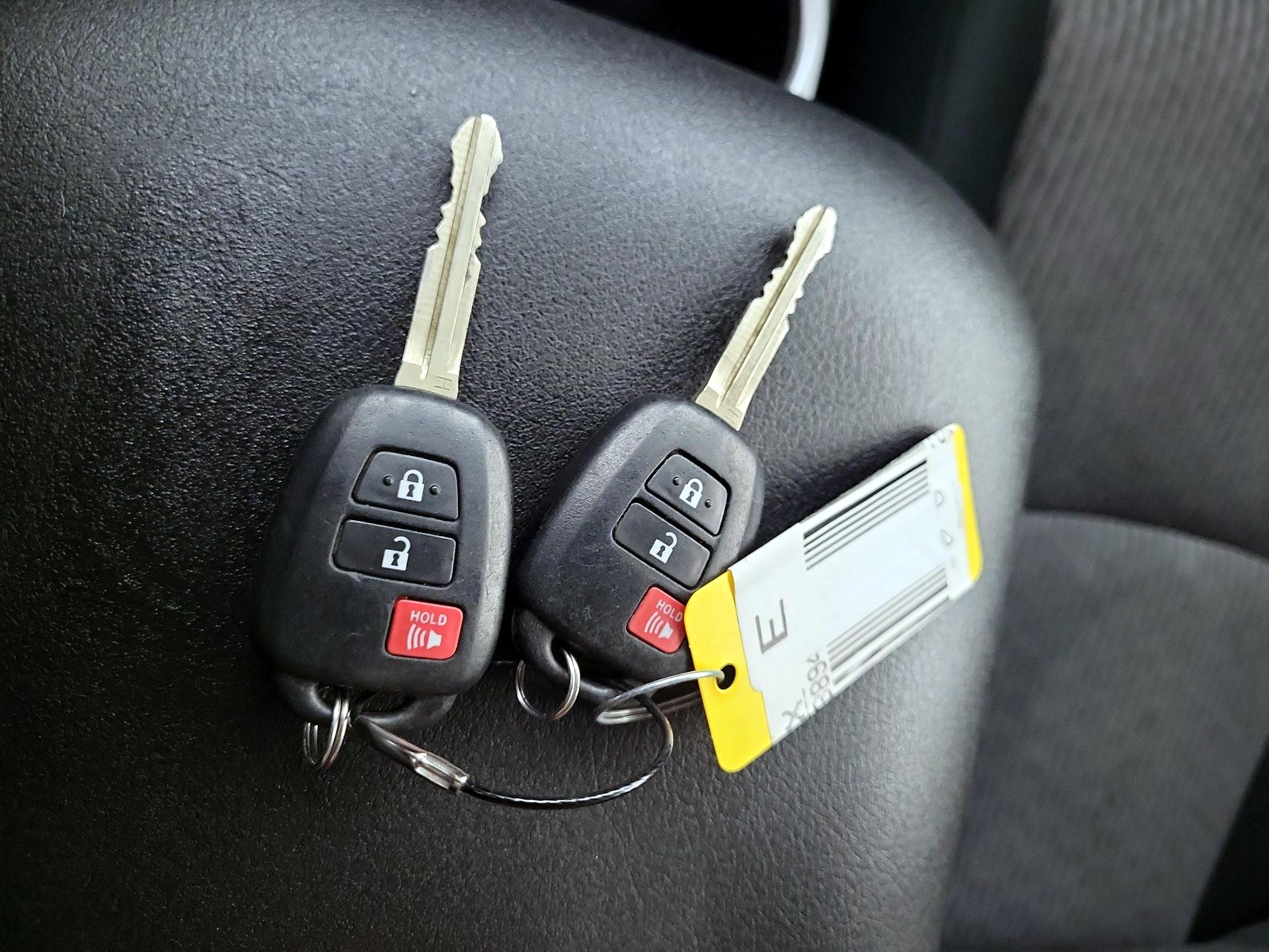 Thumbnail: 2020 Toyota 4Runner - 20