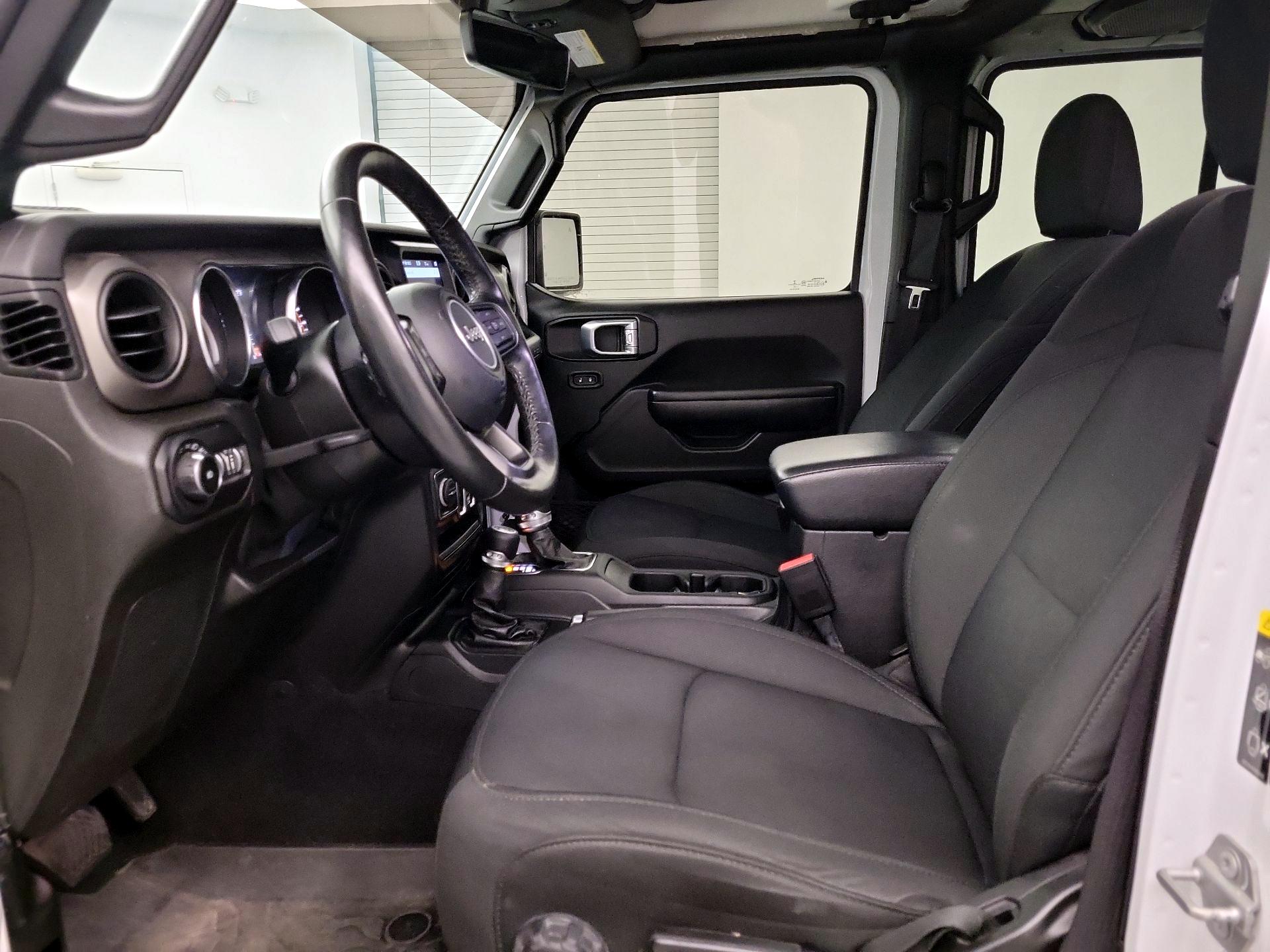 Thumbnail: 2021 Jeep Wrangler - 9