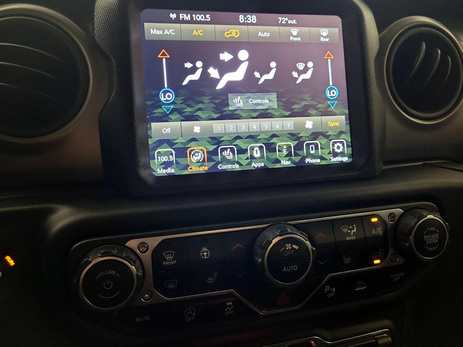 Thumbnail: 2021 Jeep Wrangler - 15