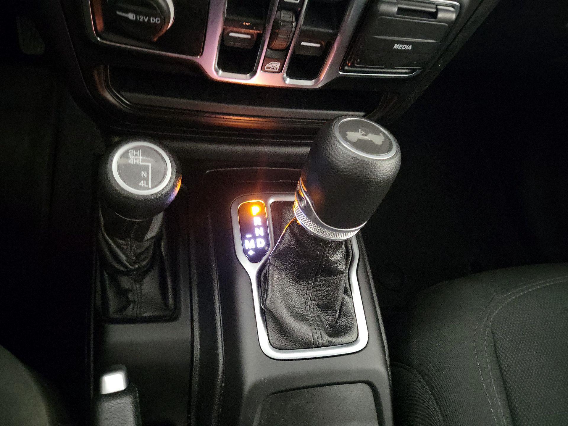 Thumbnail: 2021 Jeep Wrangler - 16