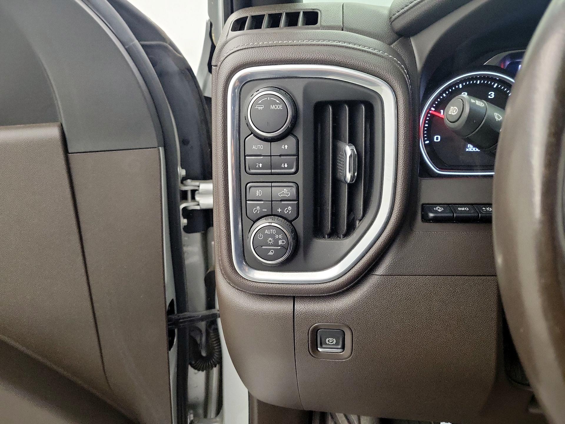 Thumbnail: 2021 Chevrolet Silverado 2500 - 11