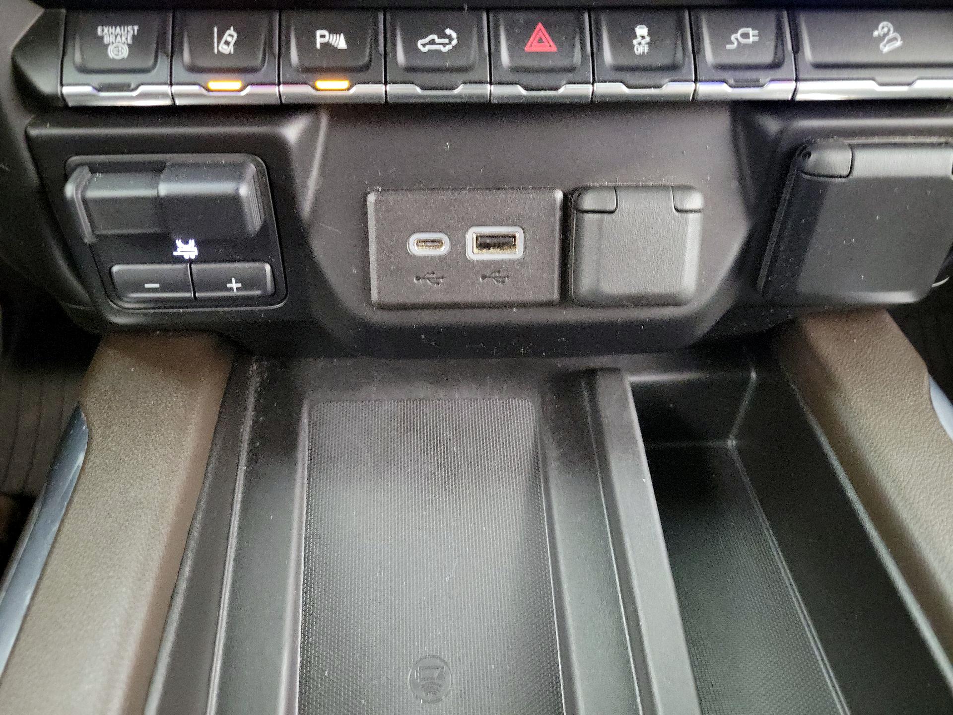 Thumbnail: 2021 Chevrolet Silverado 2500 - 16