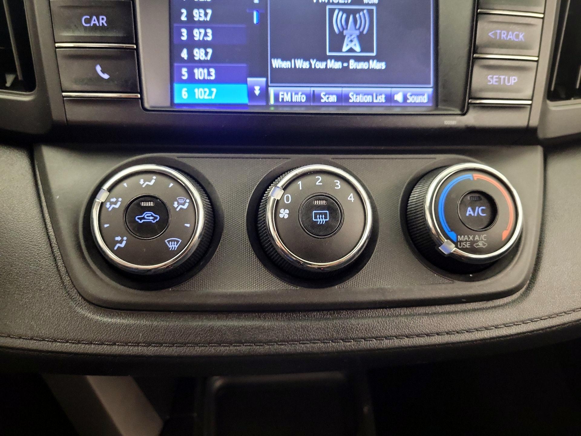 Thumbnail: 2017 Toyota RAV4 - 16