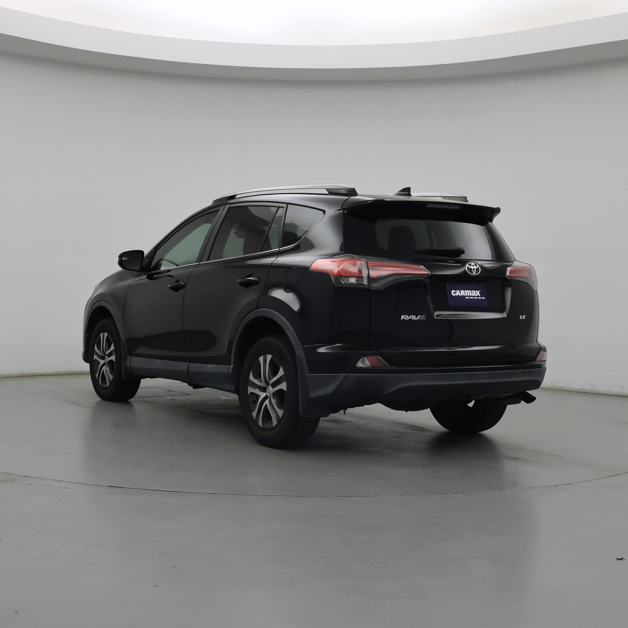 Thumbnail: 2017 Toyota RAV4 - 2