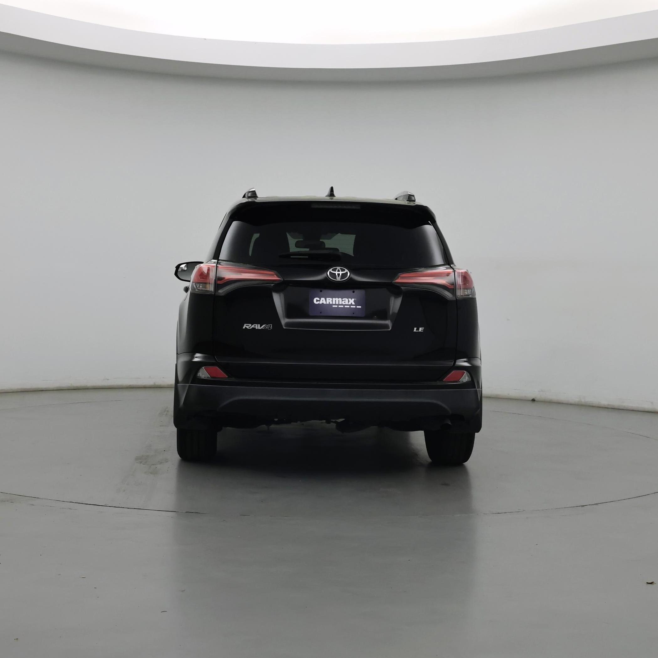 Thumbnail: 2017 Toyota RAV4 - 6