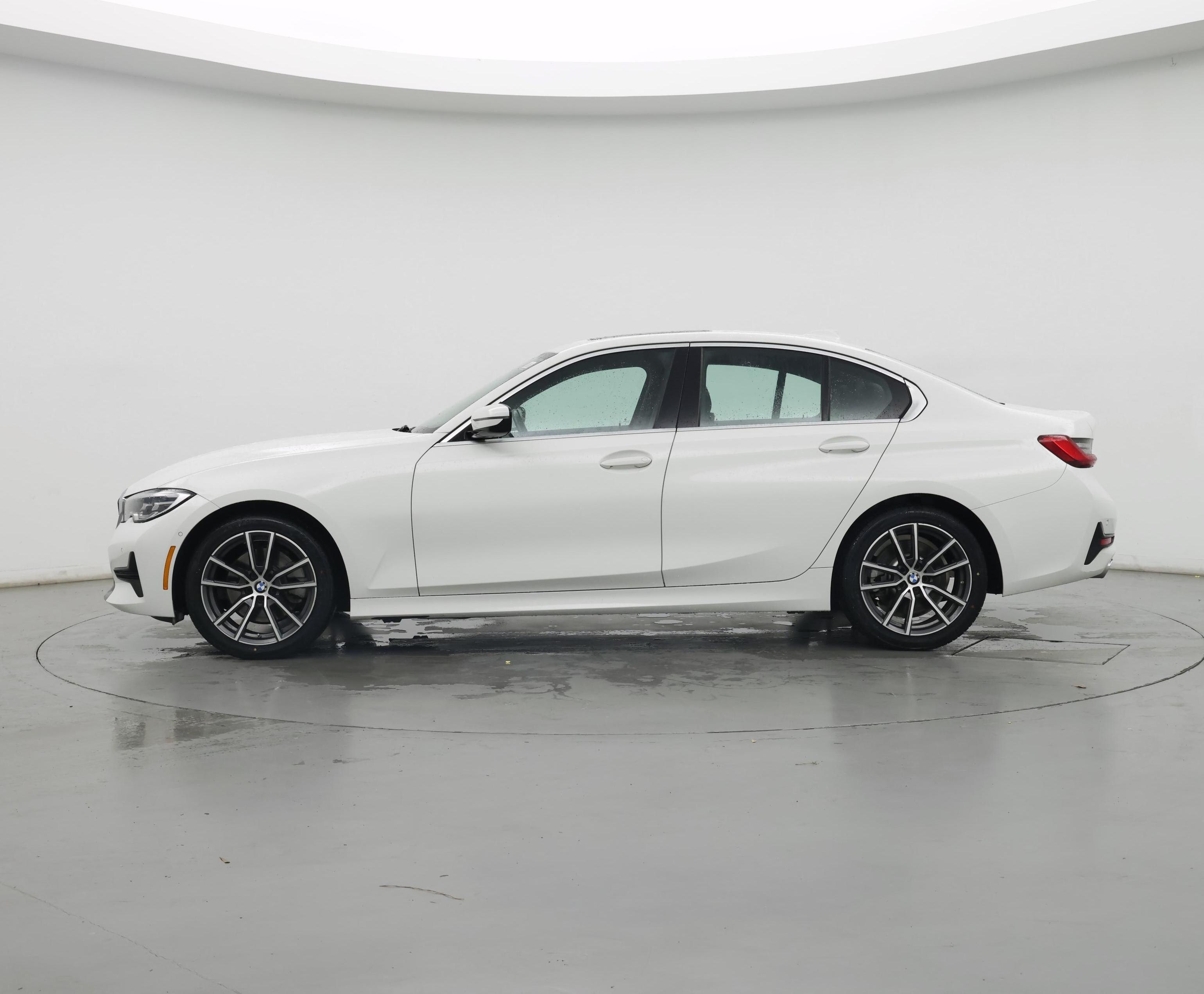 Thumbnail: 2020 BMW 3 Series - 3