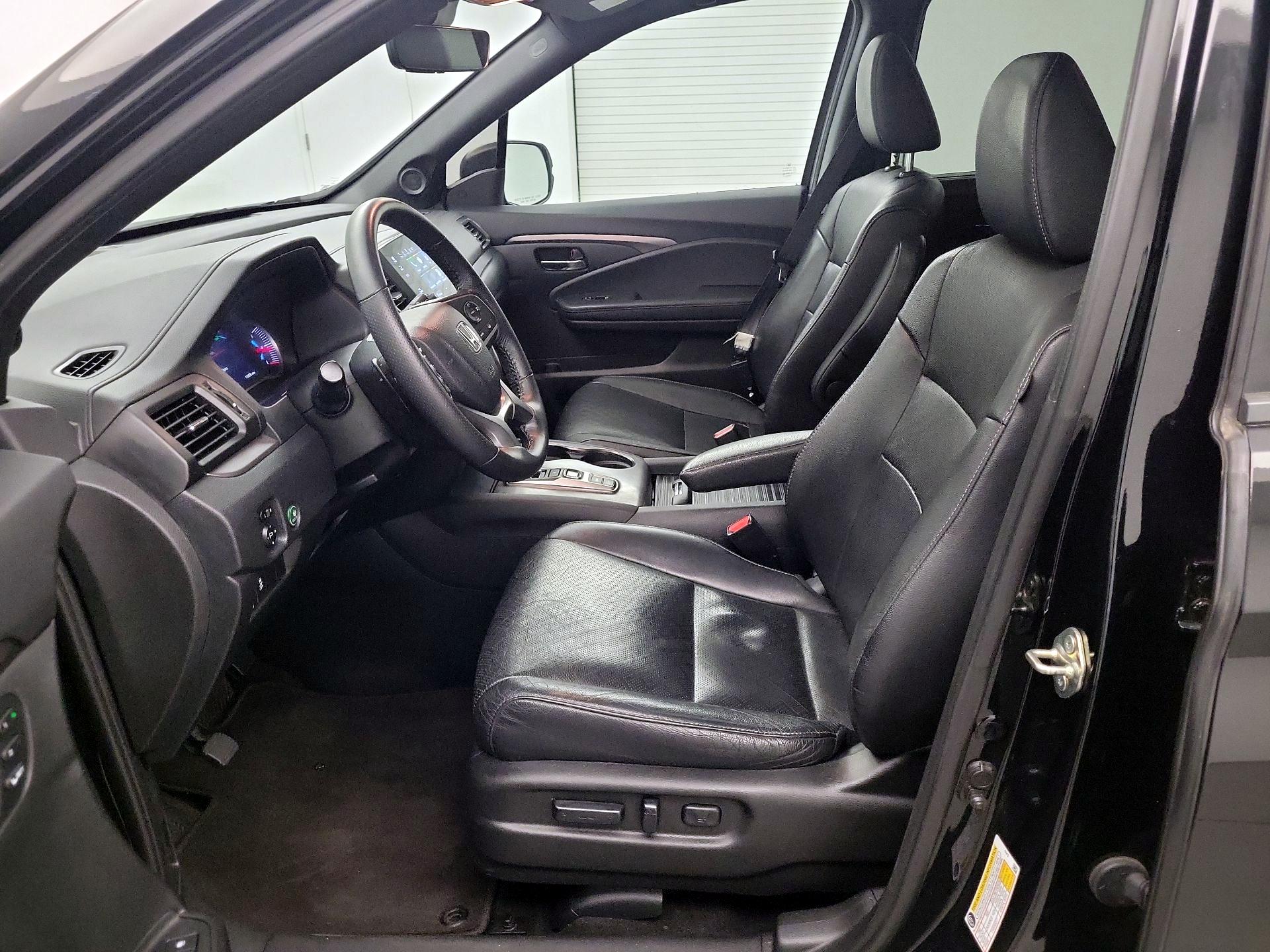 Thumbnail: 2019 Honda Passport - 11