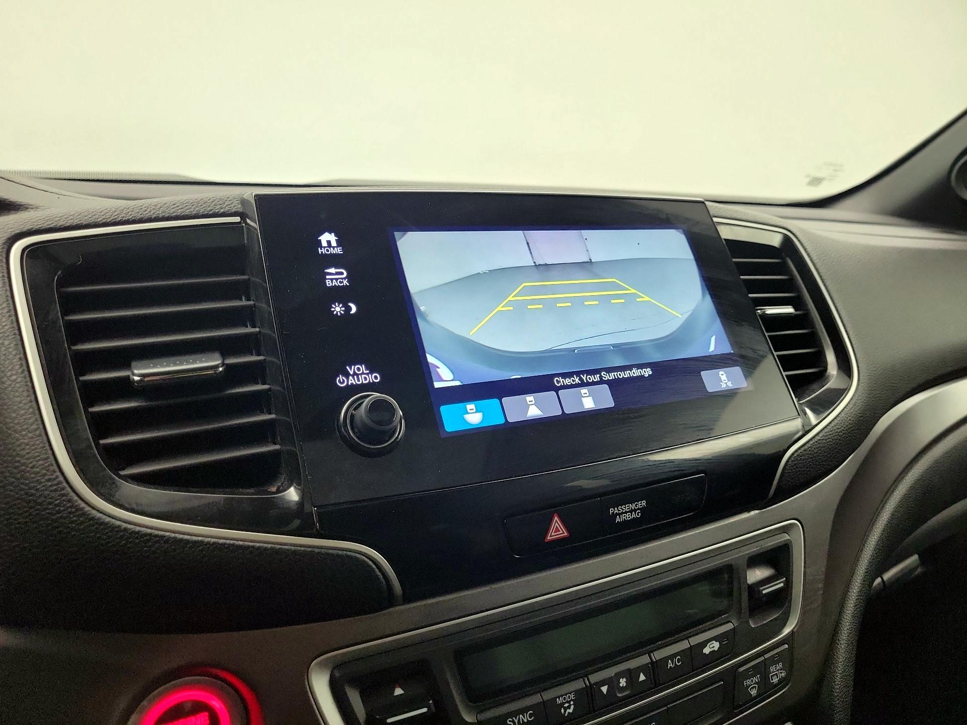 Thumbnail: 2019 Honda Passport - 14
