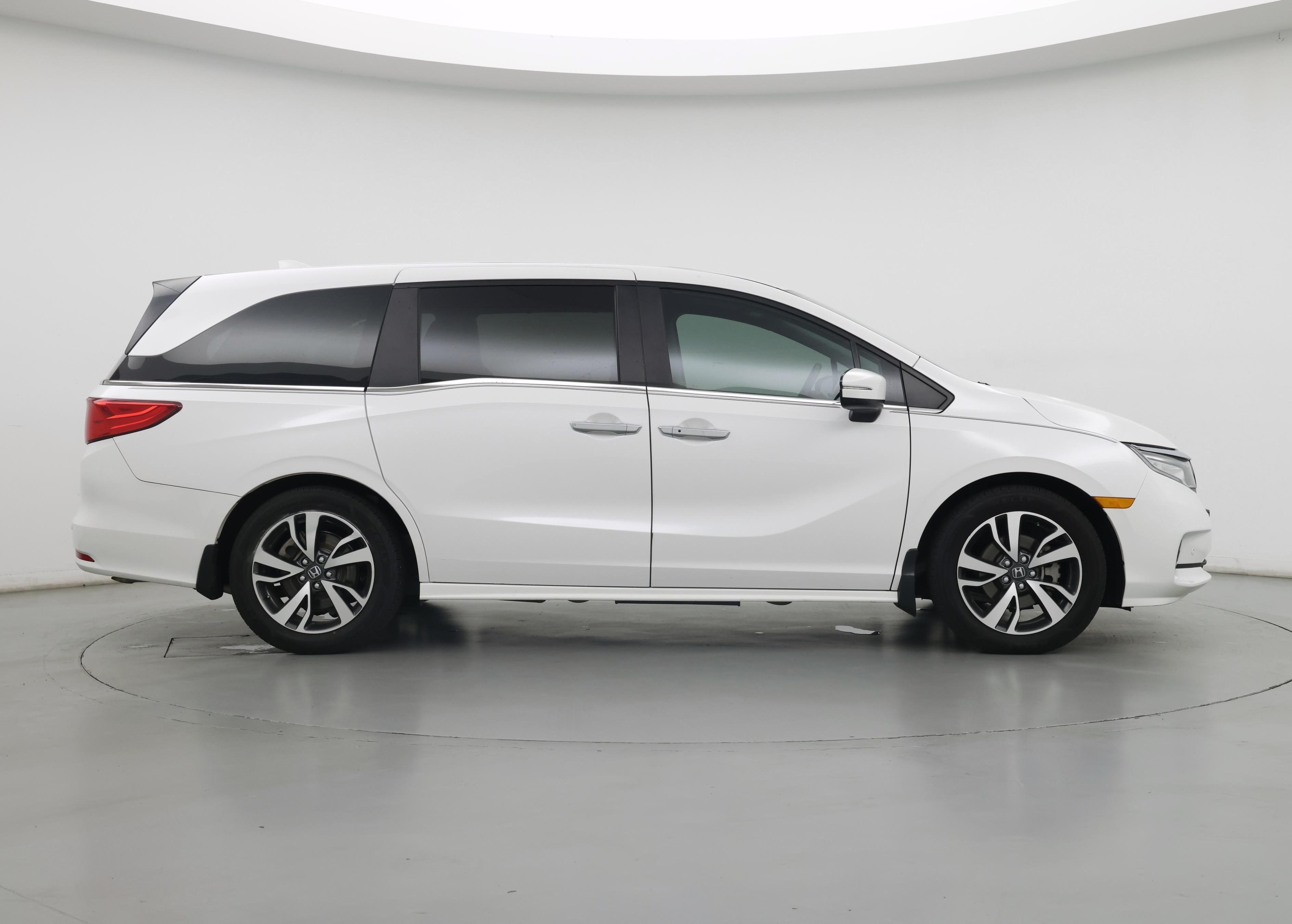 Thumbnail: 2023 Honda Odyssey - 7