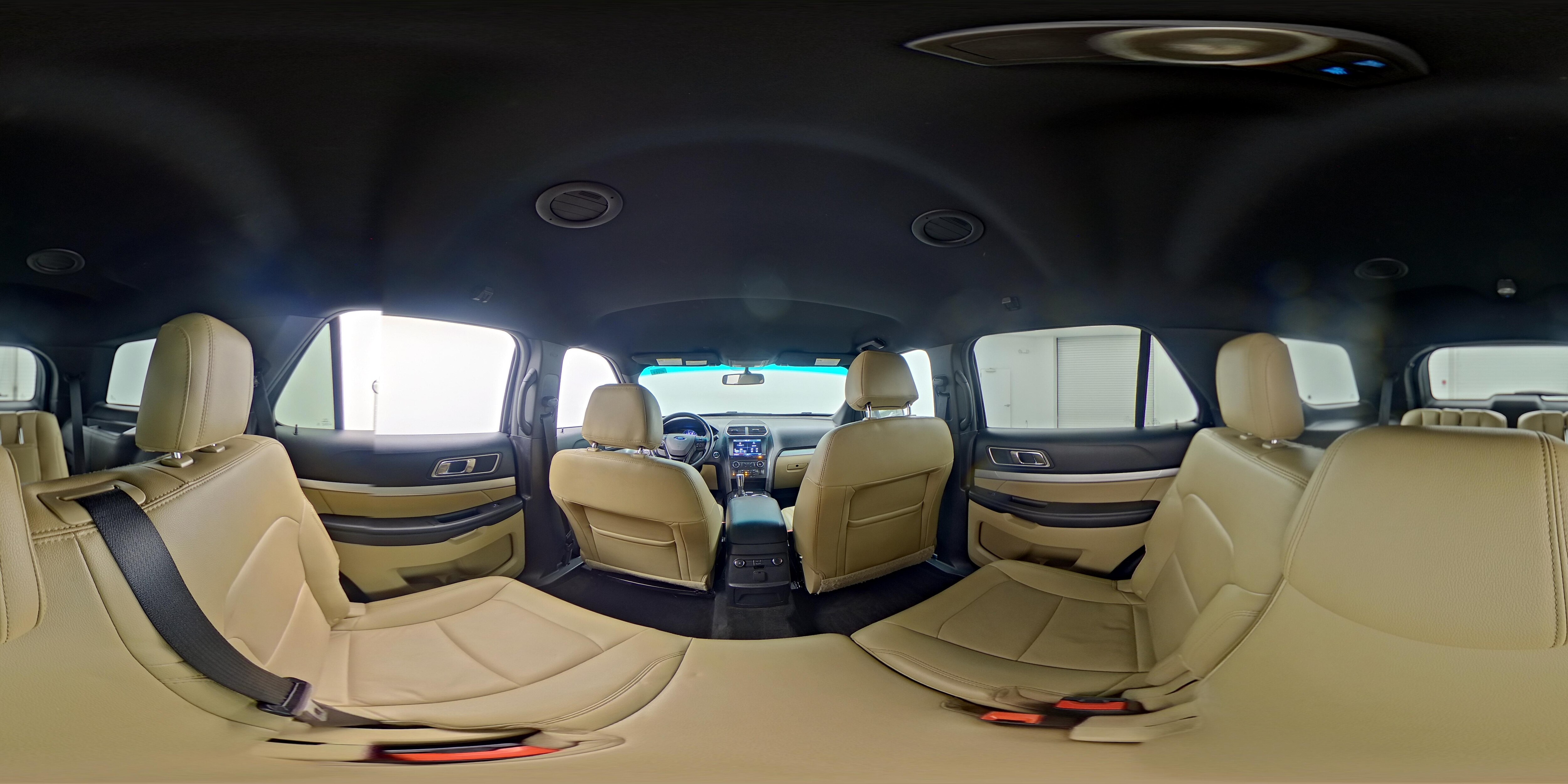 2016 Ford Explorer XLT - Photo 26