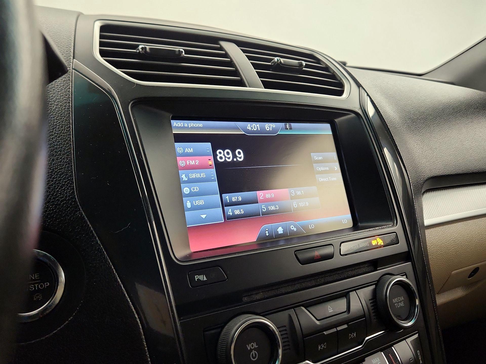 Thumbnail: 2016 Ford Explorer - 15