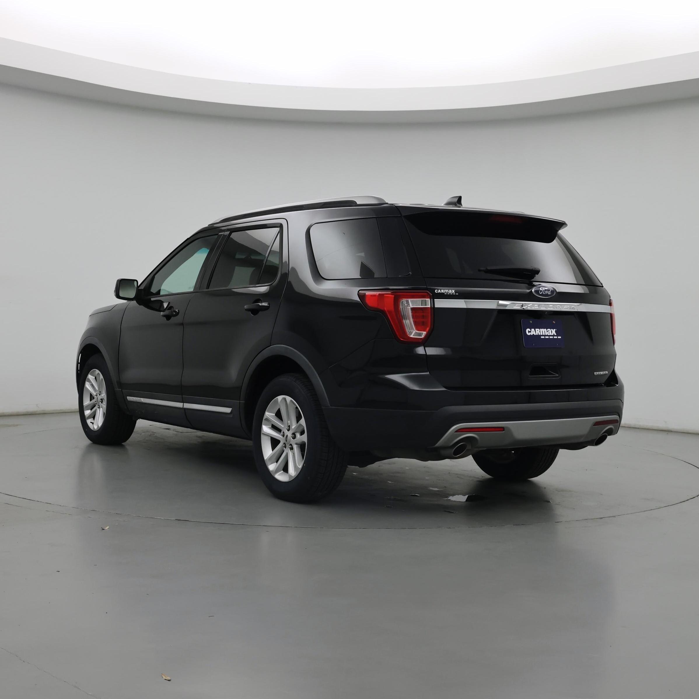 Thumbnail: 2016 Ford Explorer - 2