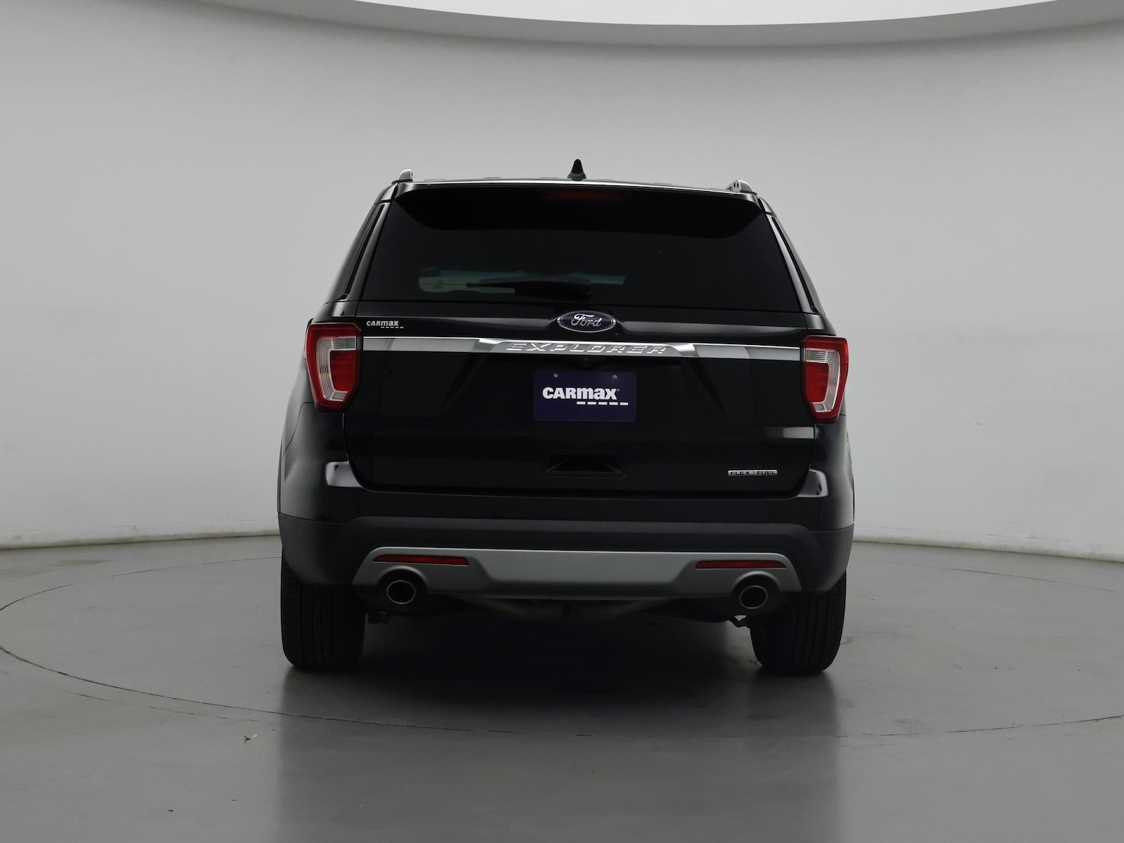 2016 Ford Explorer XLT - Photo 7