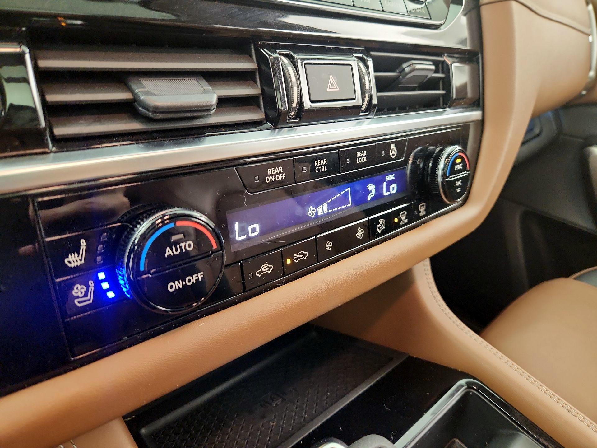 Thumbnail: 2023 Nissan Pathfinder - 17