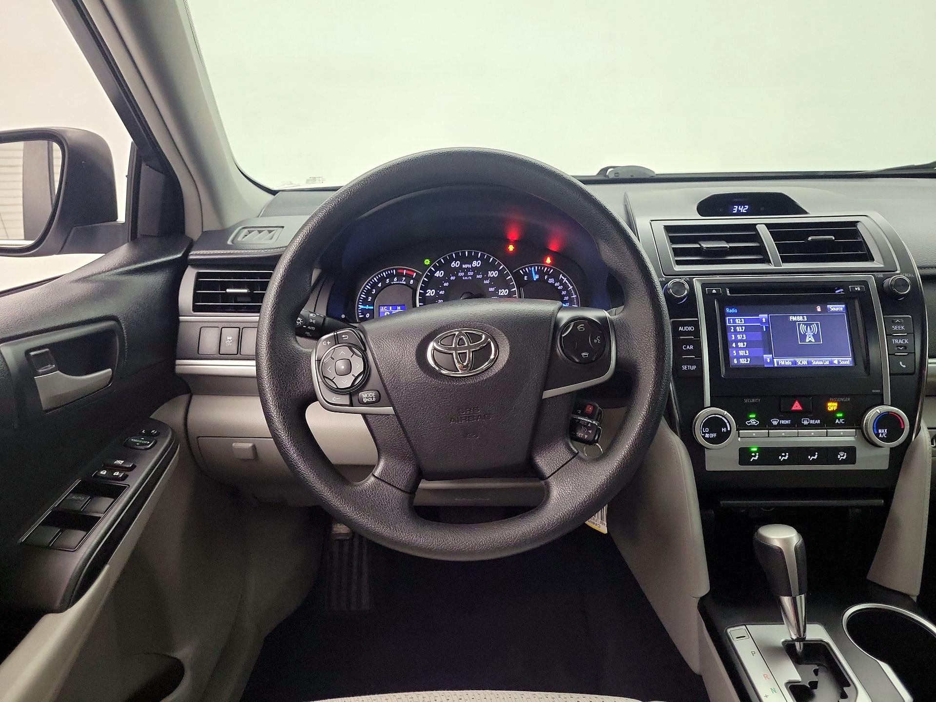 Thumbnail: 2014 Toyota Camry - 10