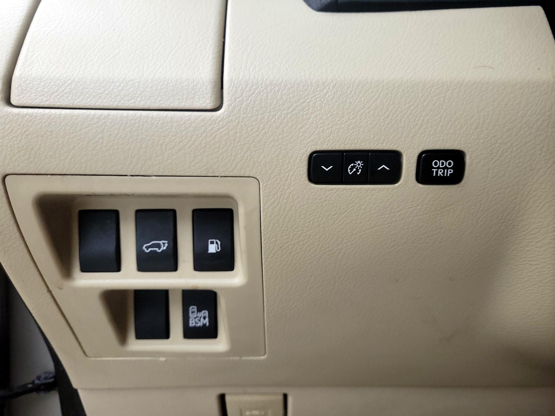 Thumbnail: 2015 Lexus RX - 13