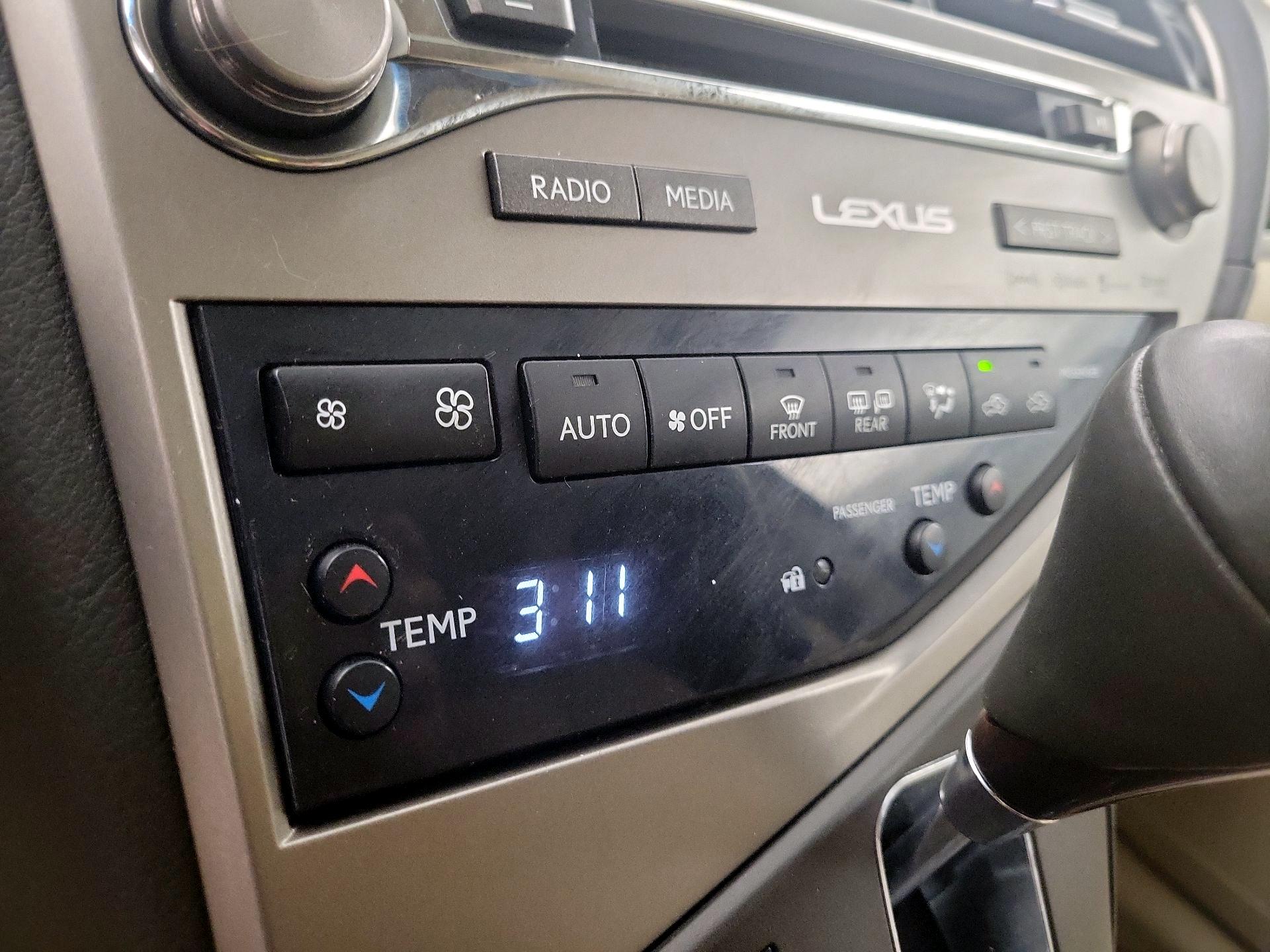 Thumbnail: 2015 Lexus RX - 17