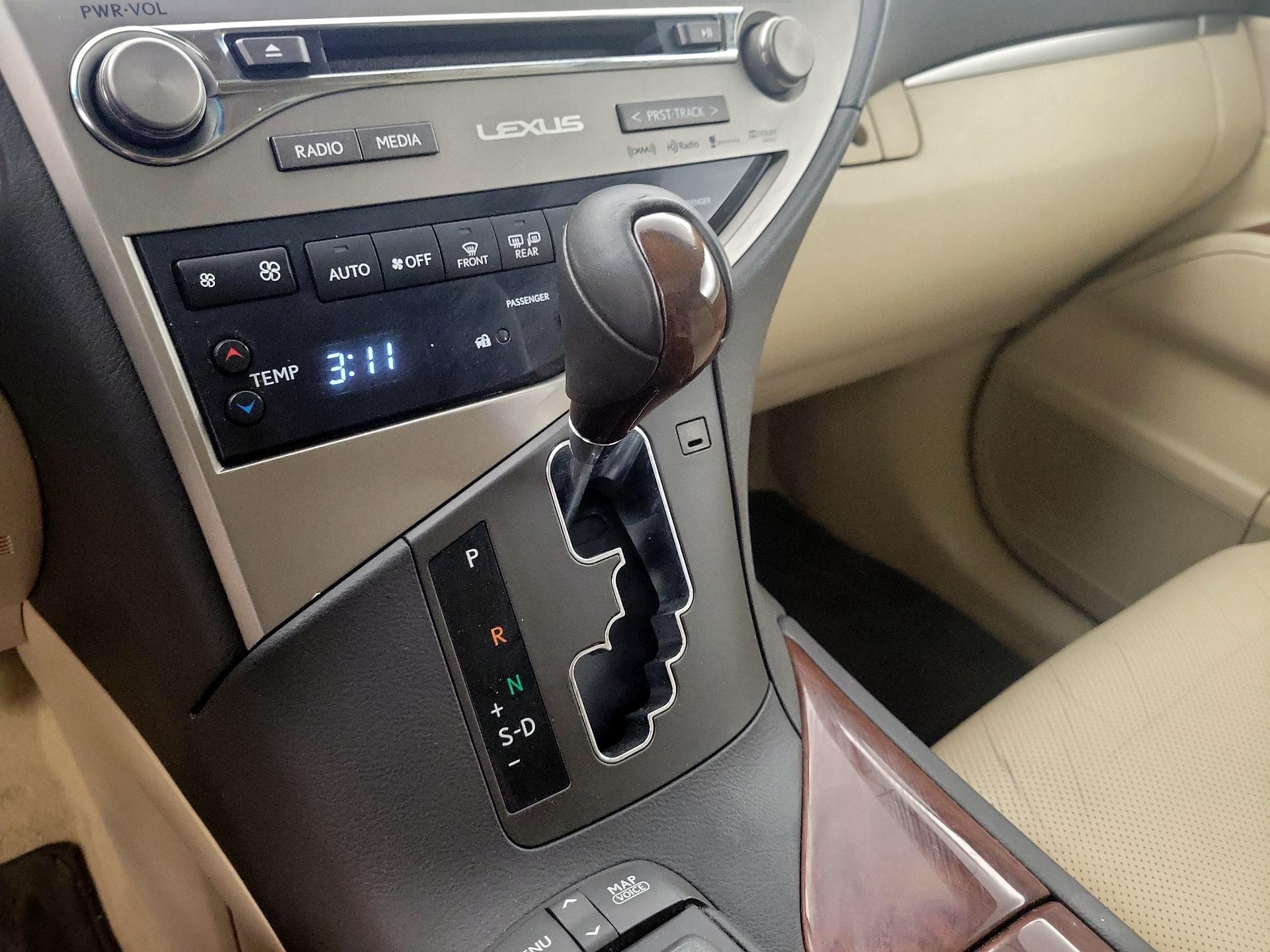 Thumbnail: 2015 Lexus RX - 18