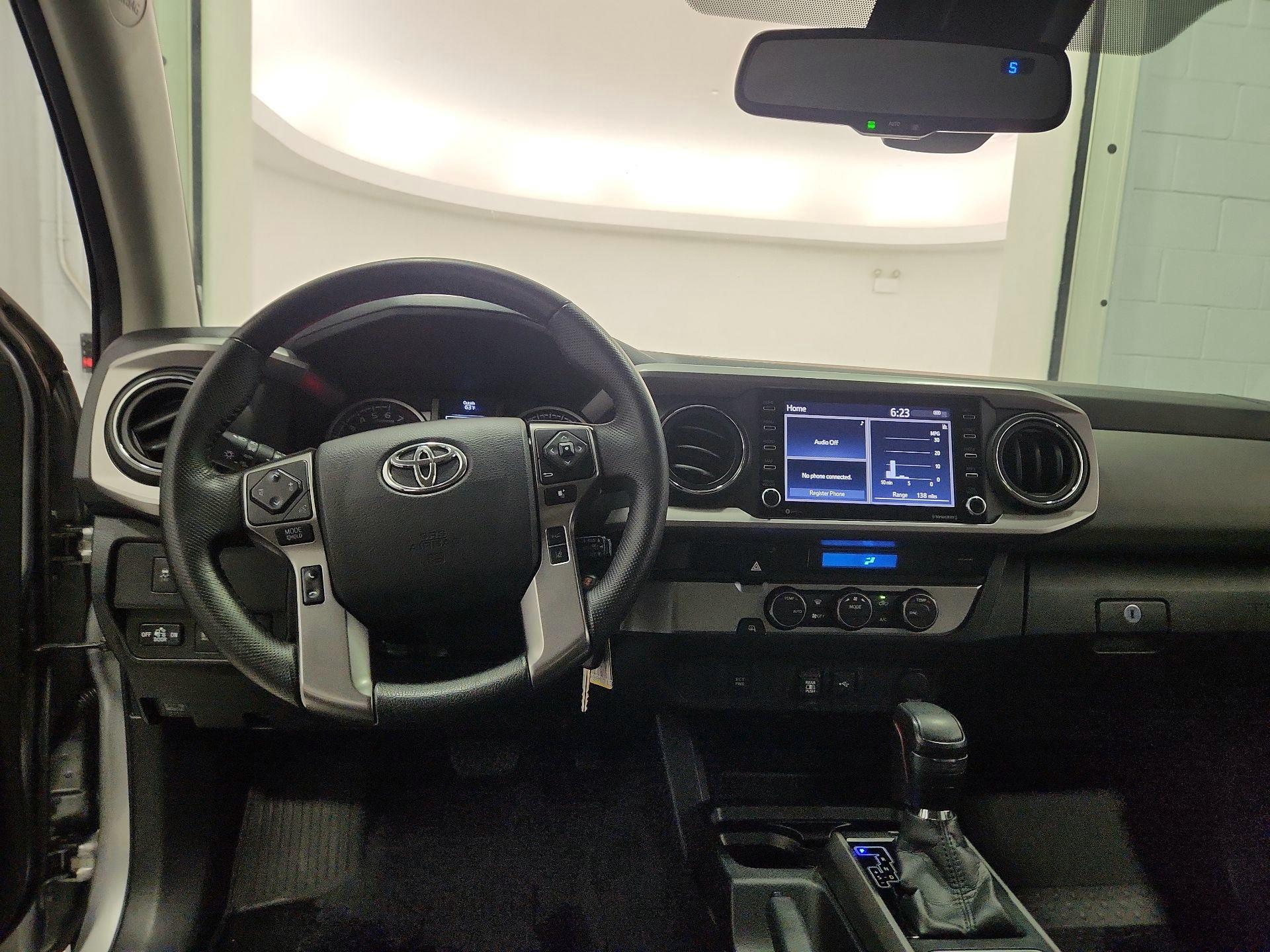 Thumbnail: 2021 Toyota Tacoma - 10