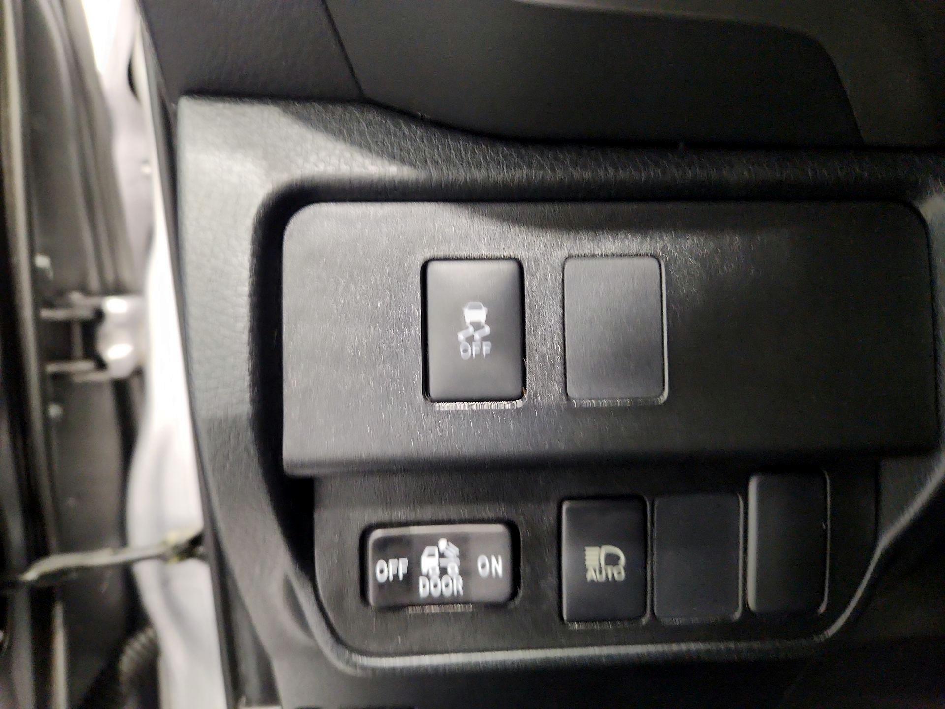 Thumbnail: 2021 Toyota Tacoma - 13