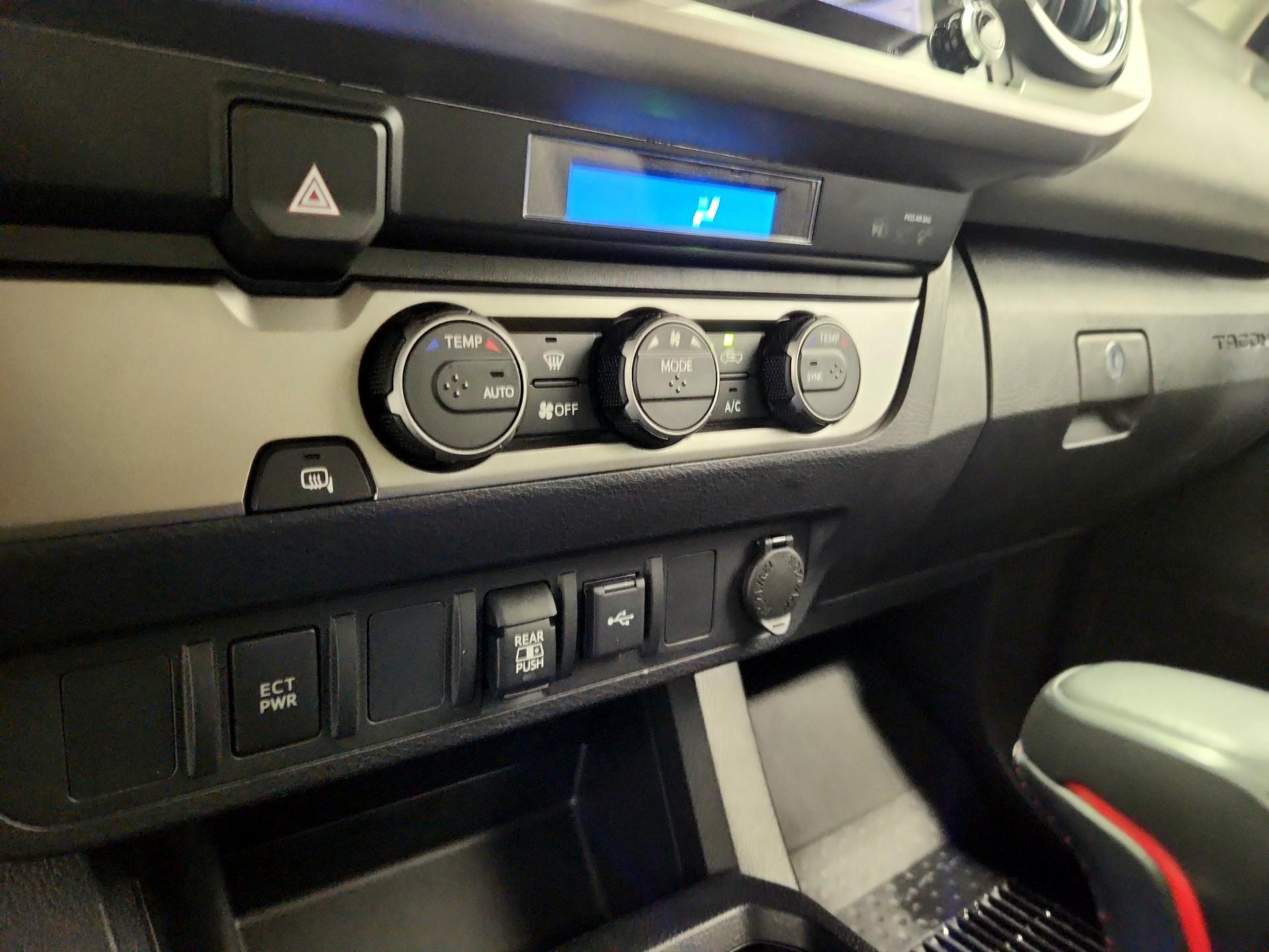 Thumbnail: 2021 Toyota Tacoma - 16