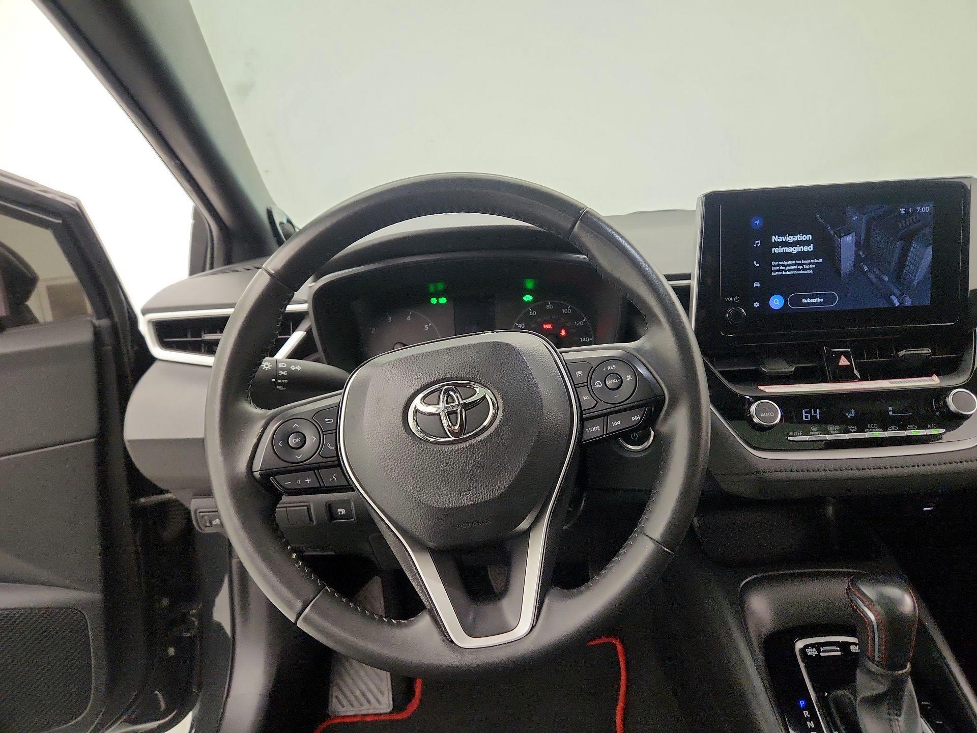 Thumbnail: 2023 Toyota Corolla - 10