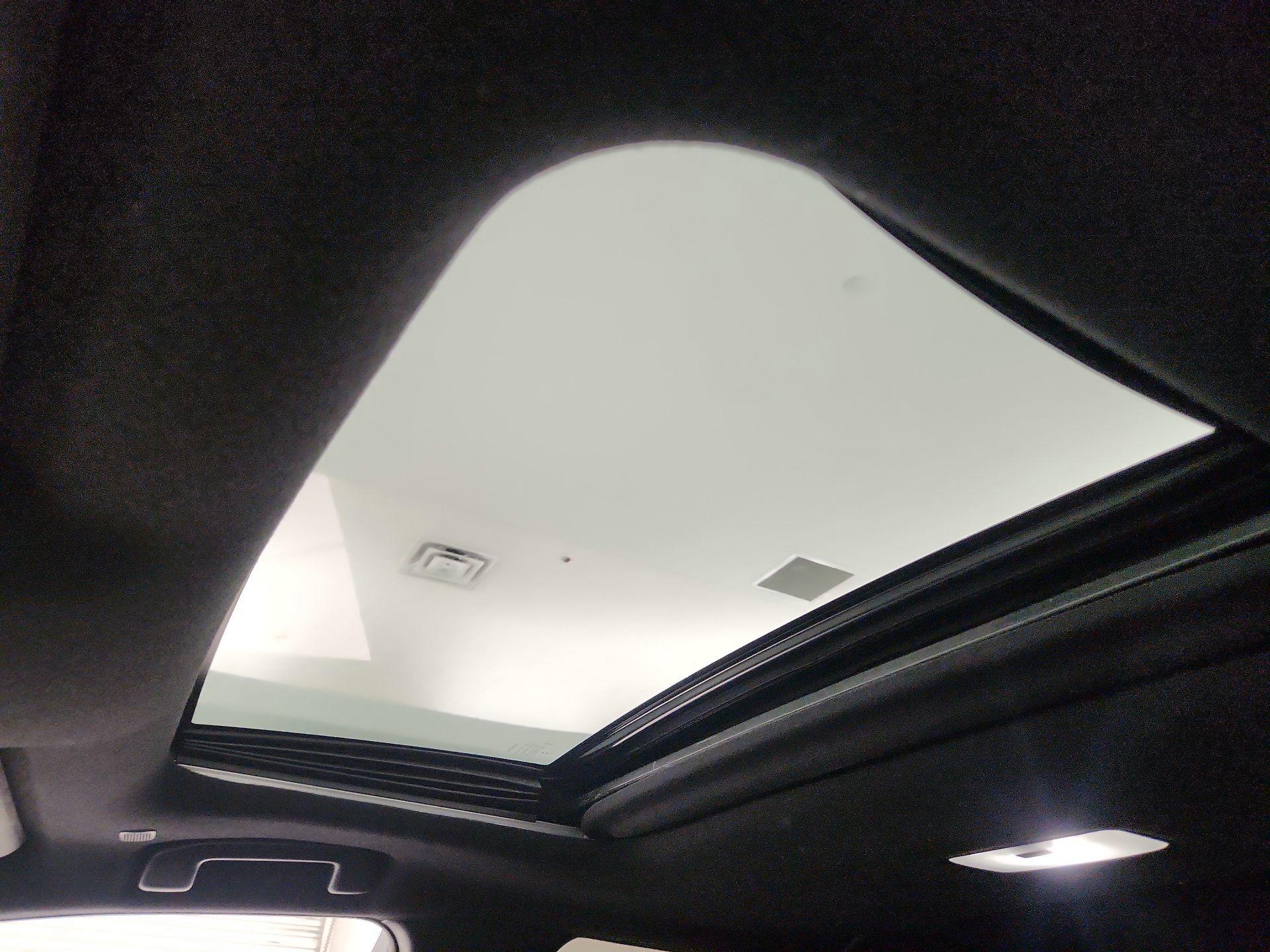 Thumbnail: 2023 Toyota Corolla - 19