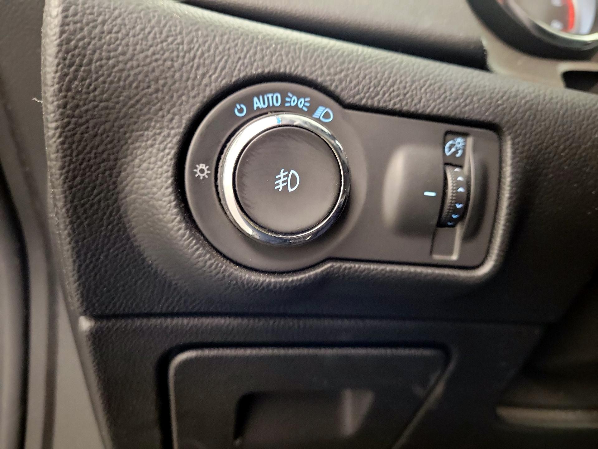 Thumbnail: 2016 Buick Verano - 13